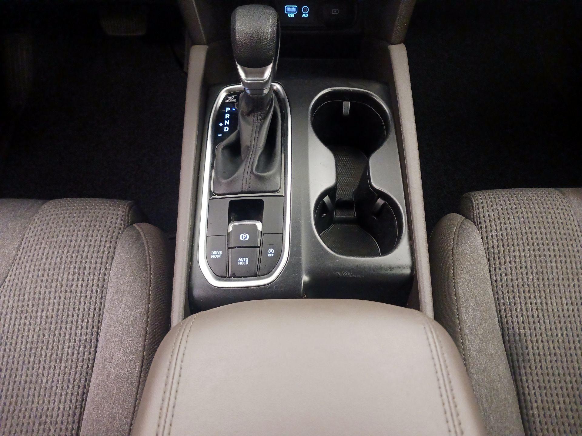 Thumbnail: 2019 Hyundai Santa Fe - 9