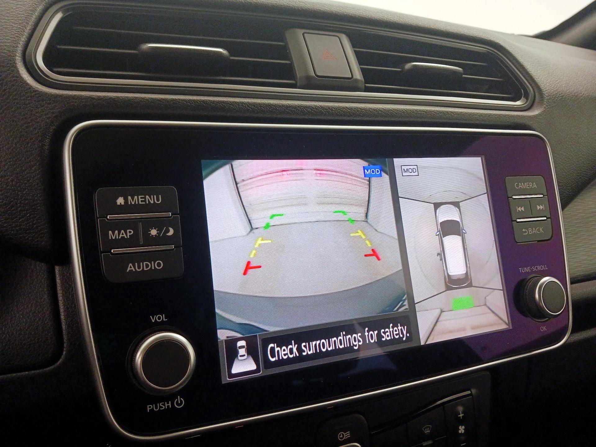 Thumbnail: 2020 Nissan Leaf - 15