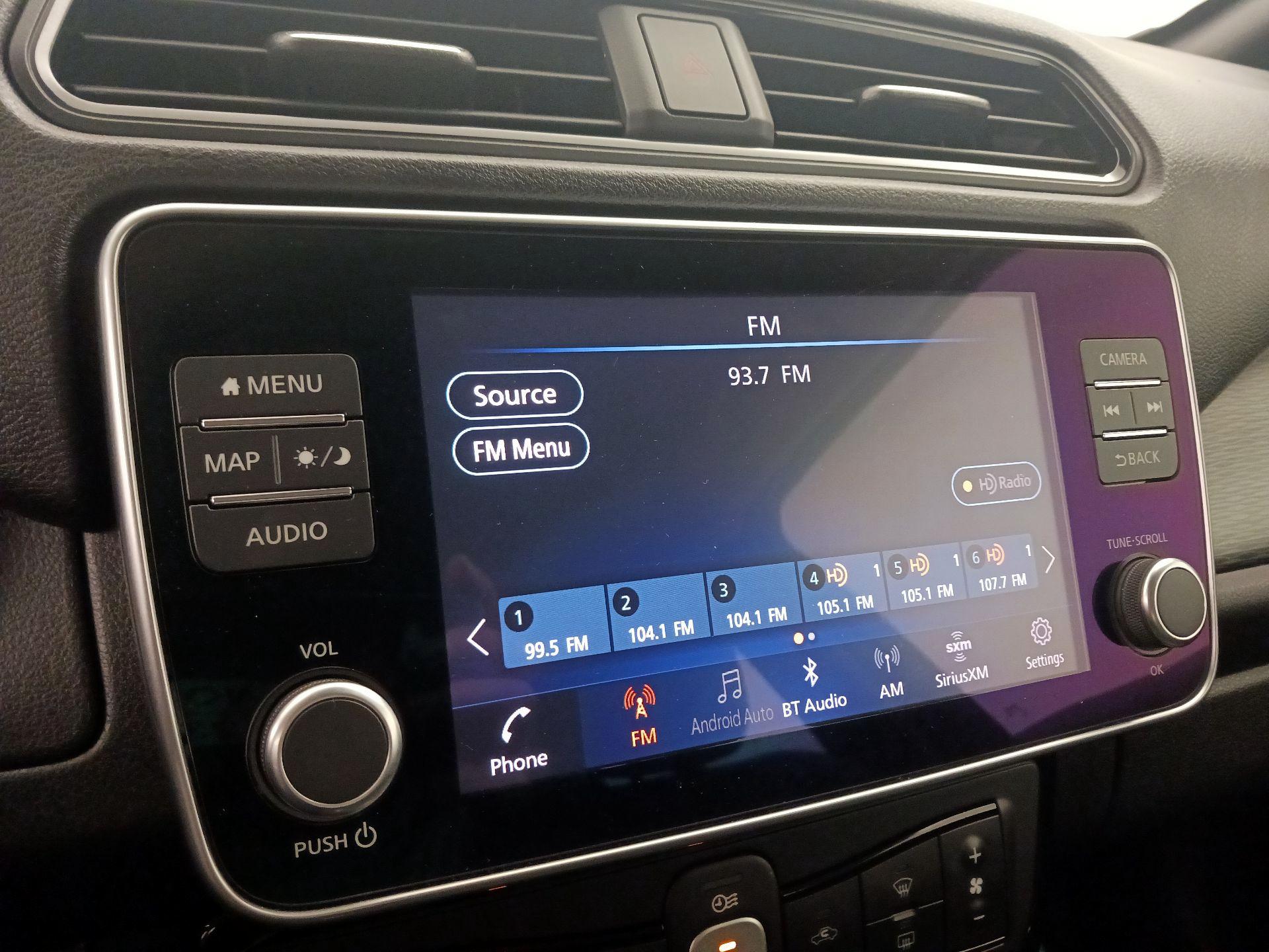 Thumbnail: 2020 Nissan Leaf - 16