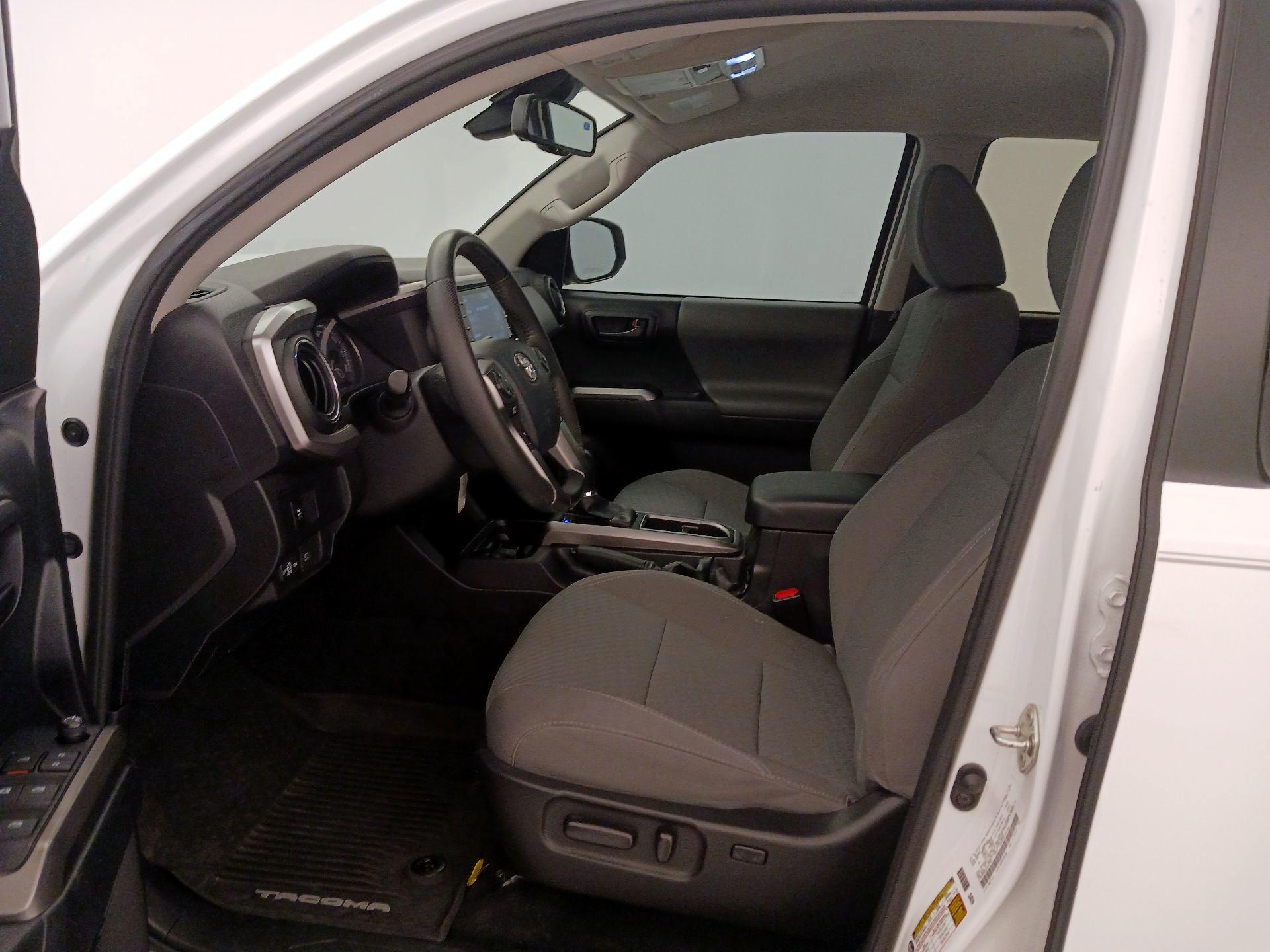 Thumbnail: 2020 Toyota Tacoma - 11