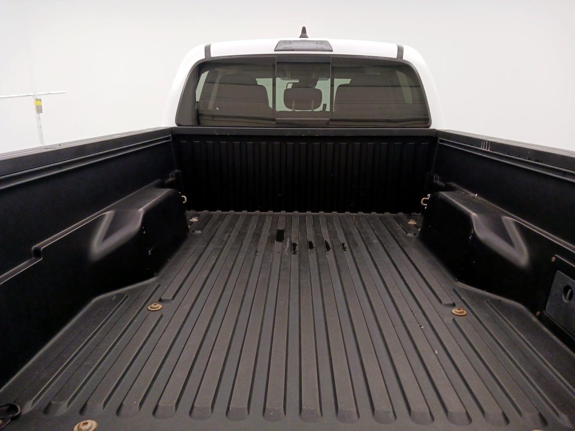 Thumbnail: 2020 Toyota Tacoma - 20