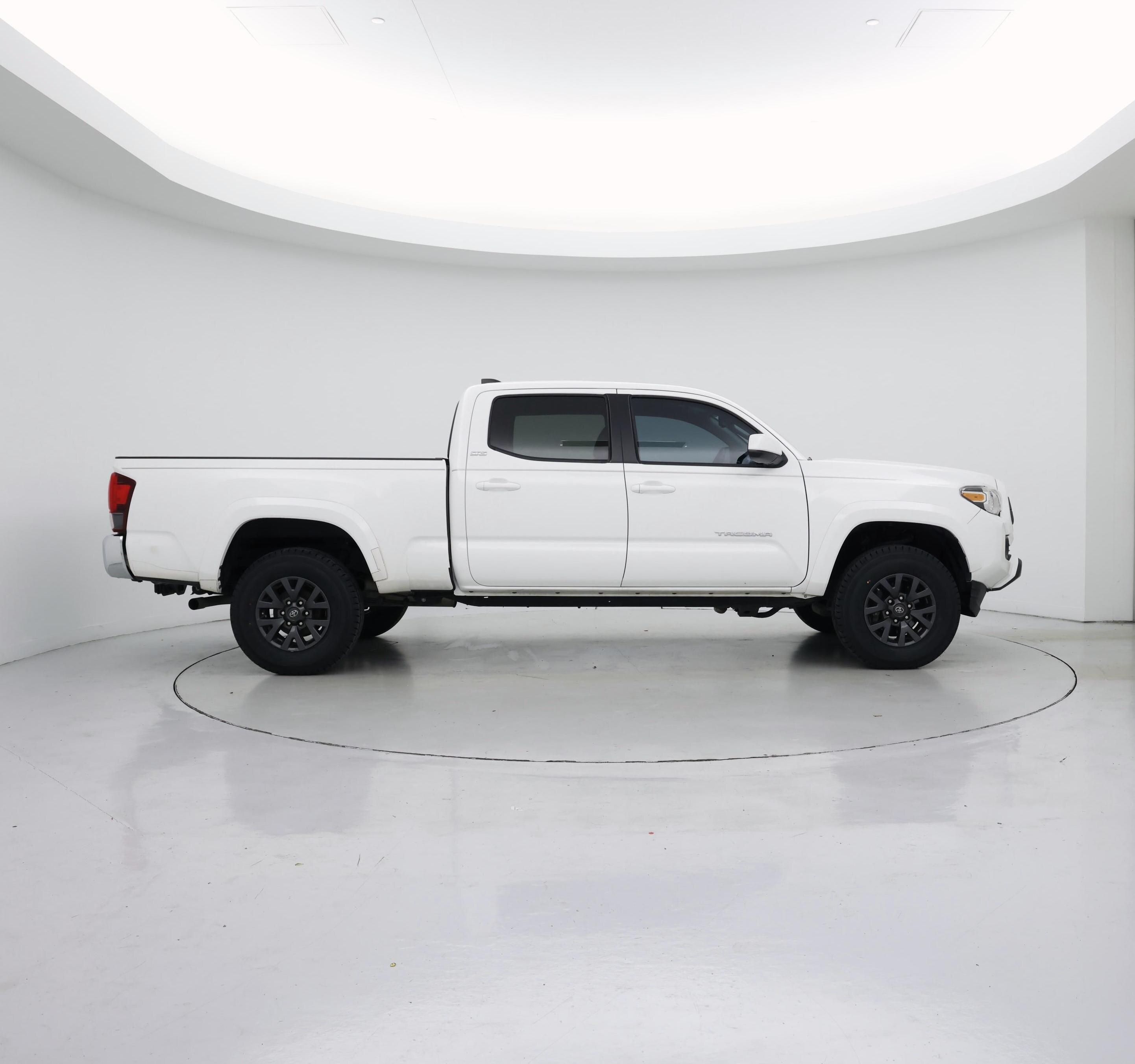 Thumbnail: 2020 Toyota Tacoma - 7