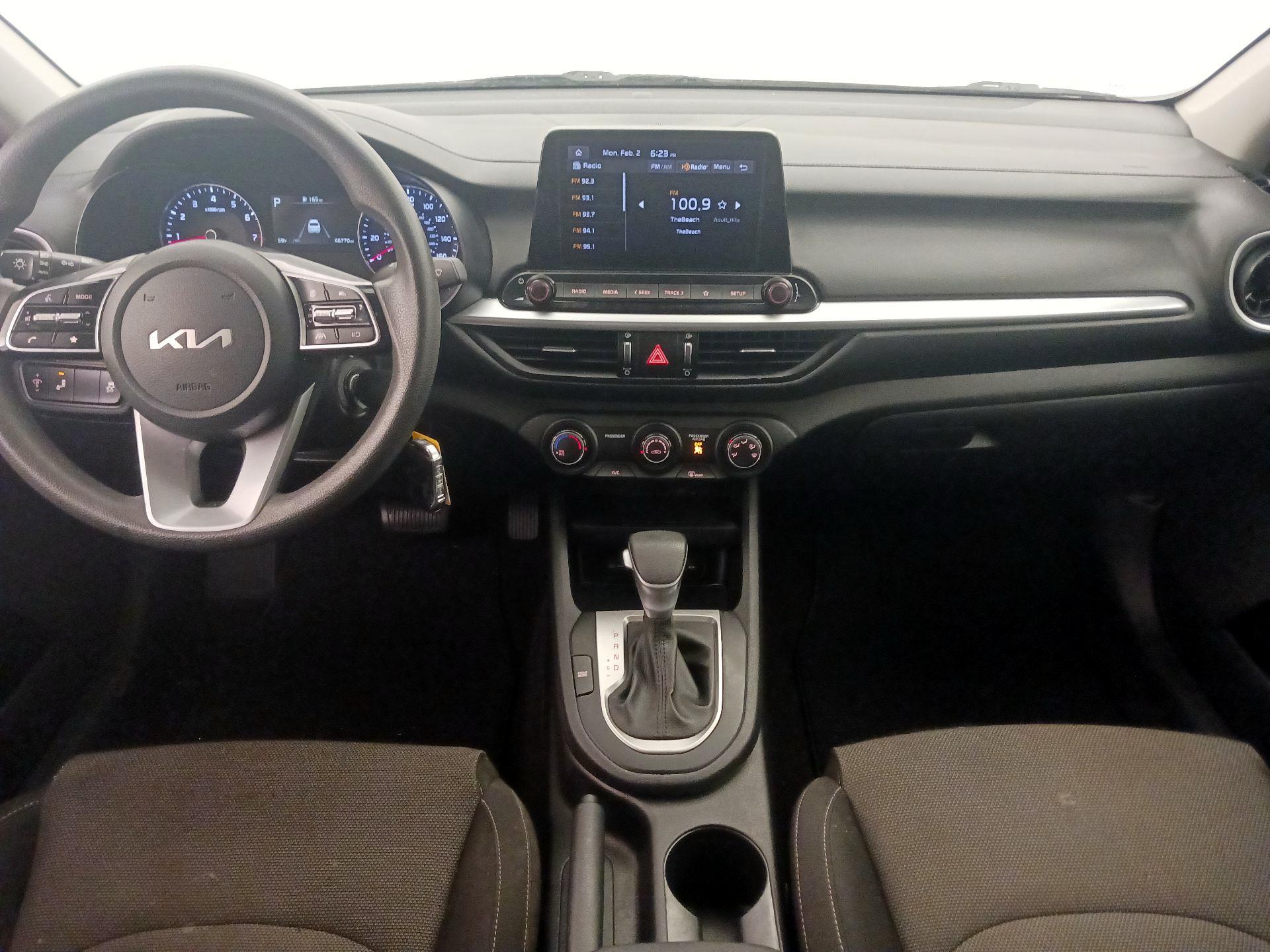 Thumbnail: 2022 Kia Forte - 9