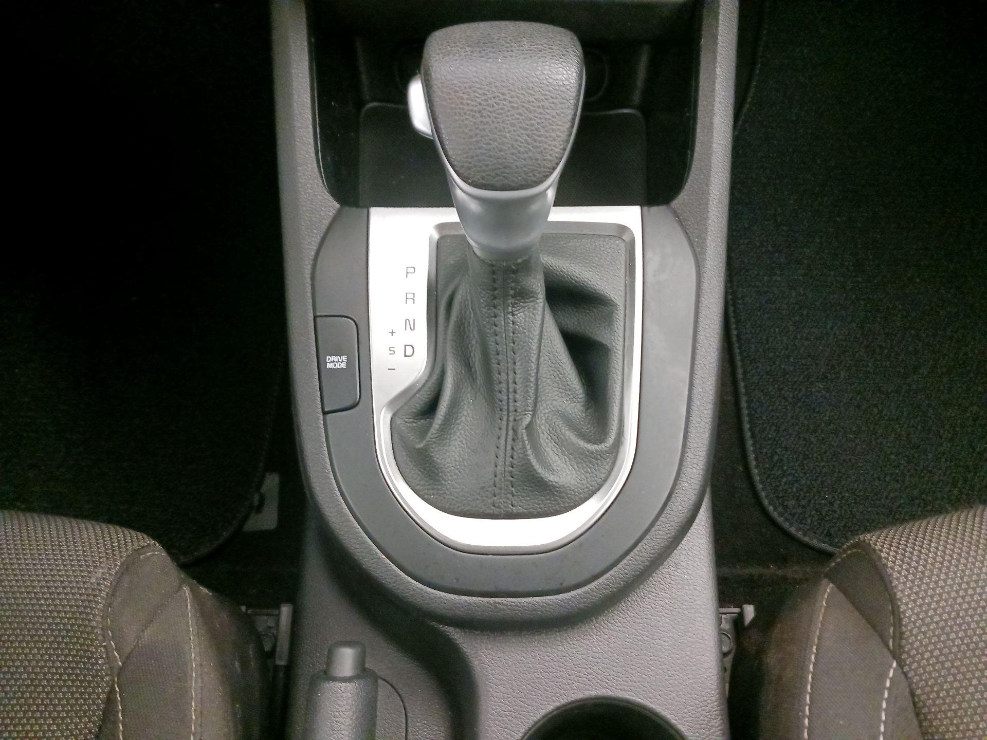 Thumbnail: 2022 Kia Forte - 17