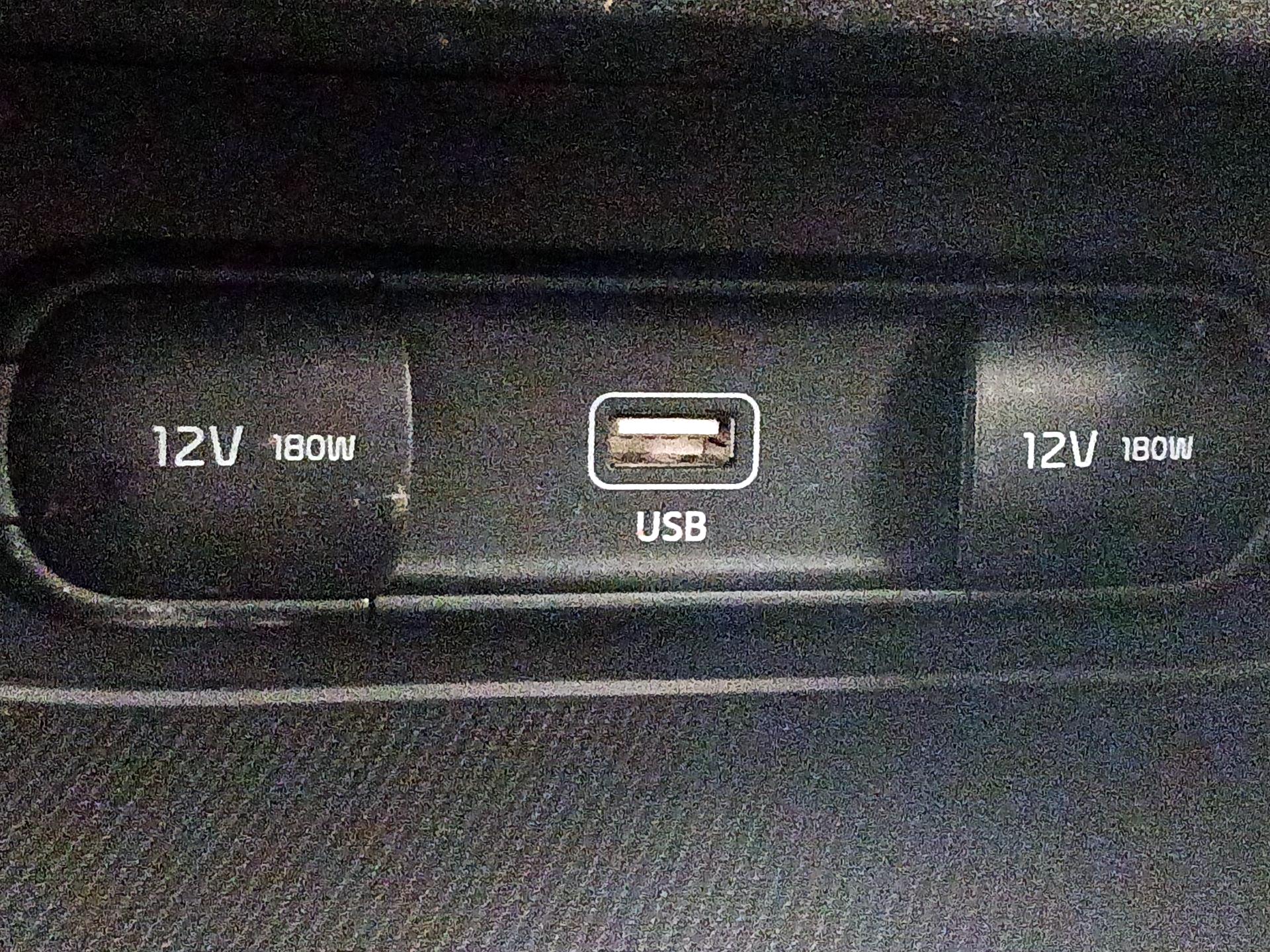 Thumbnail: 2022 Kia Forte - 18