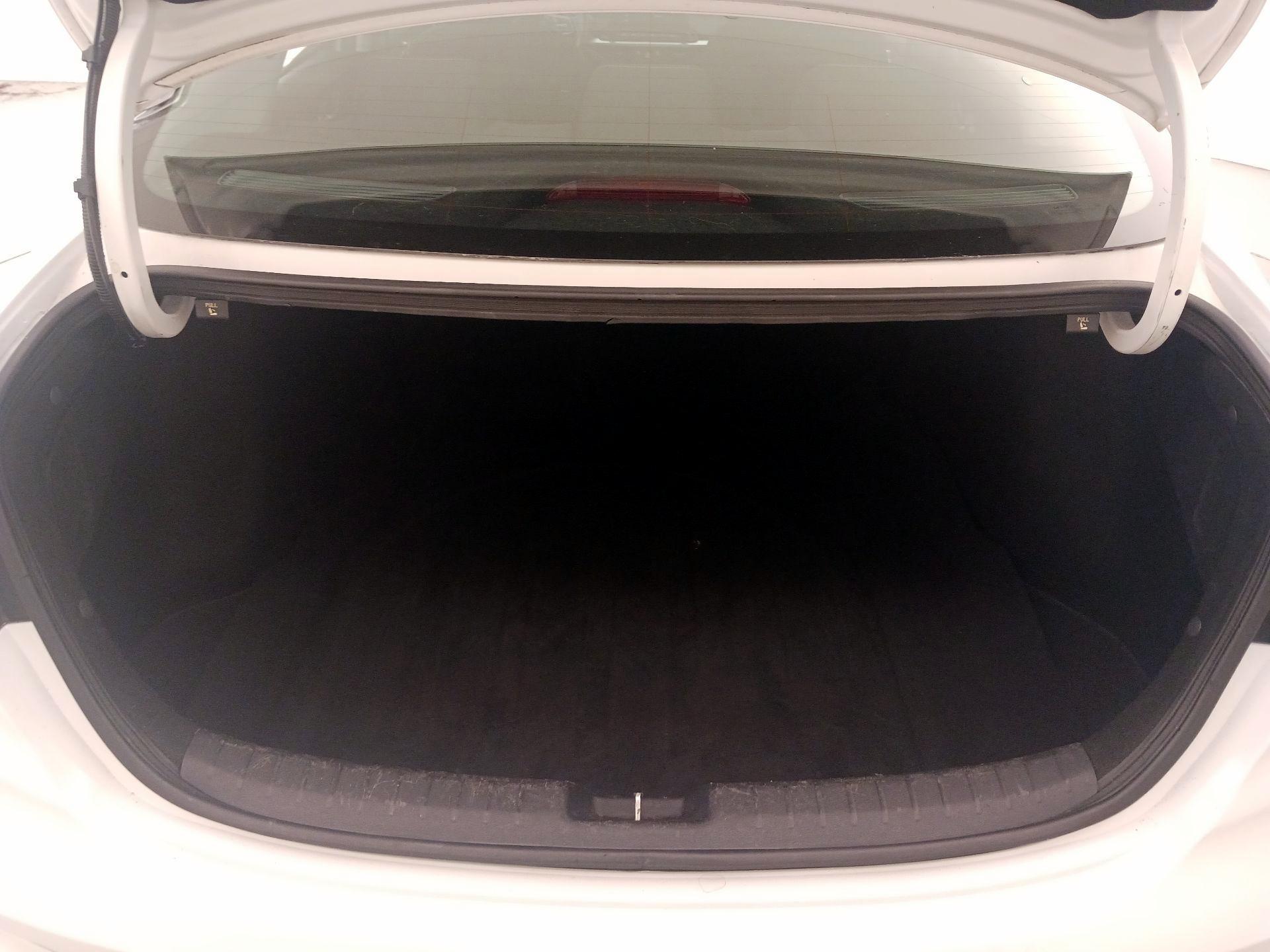 Thumbnail: 2022 Kia Forte - 20