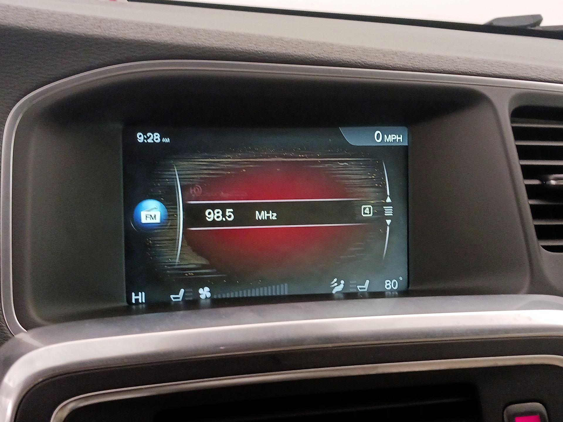 Thumbnail: 2015 Volvo S60 - 15