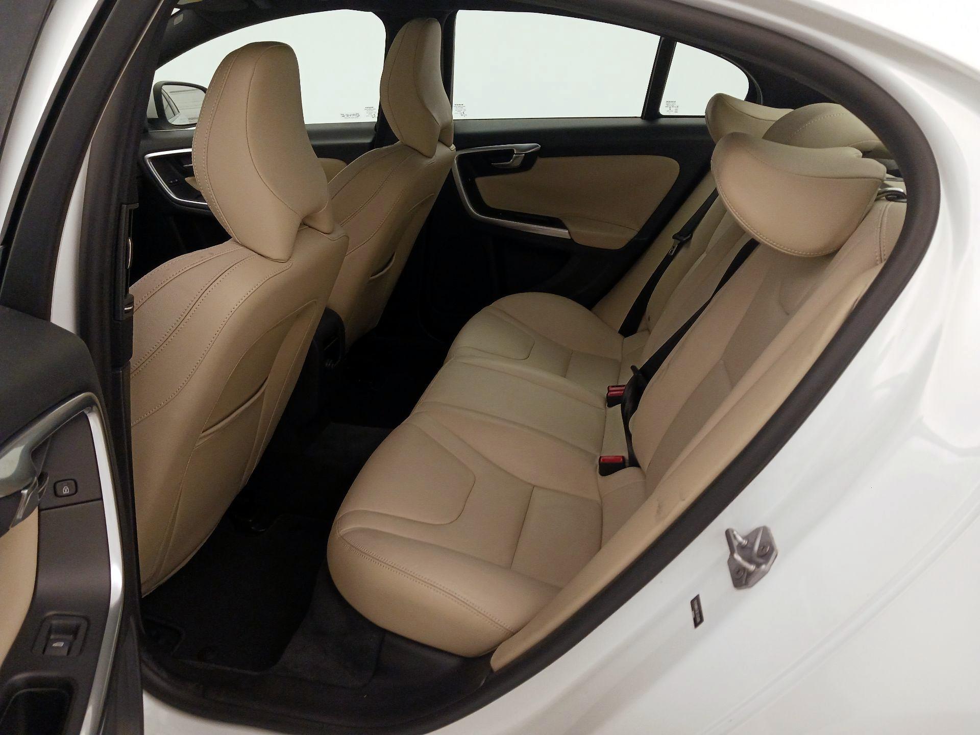 Thumbnail: 2015 Volvo S60 - 20