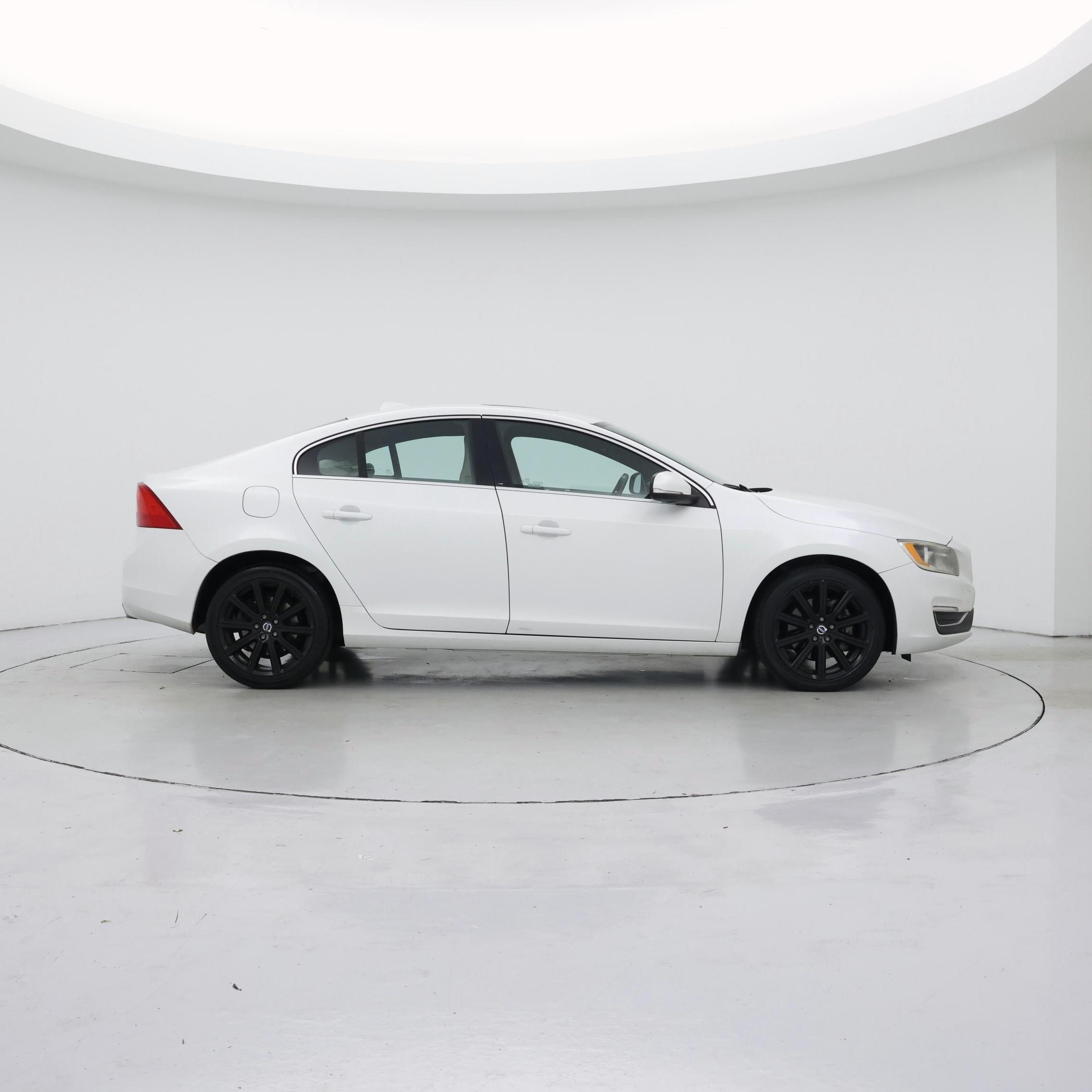 Thumbnail: 2015 Volvo S60 - 7