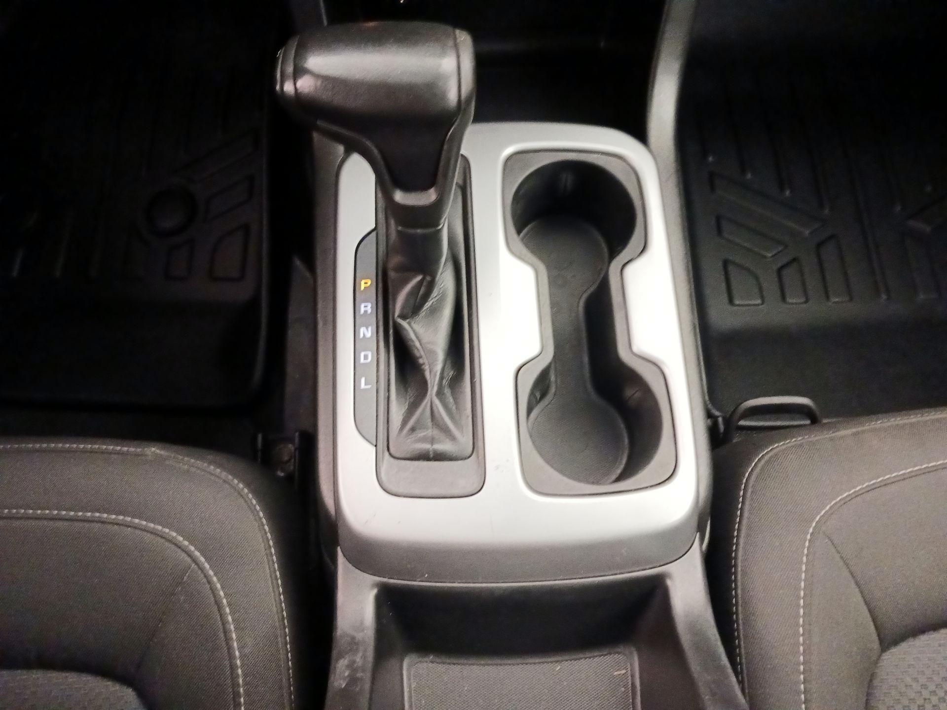 Thumbnail: 2021 Chevrolet Colorado - 17