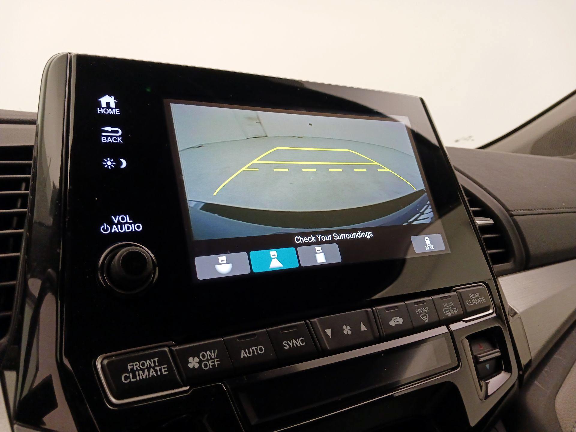 Thumbnail: 2018 Honda Odyssey - 13