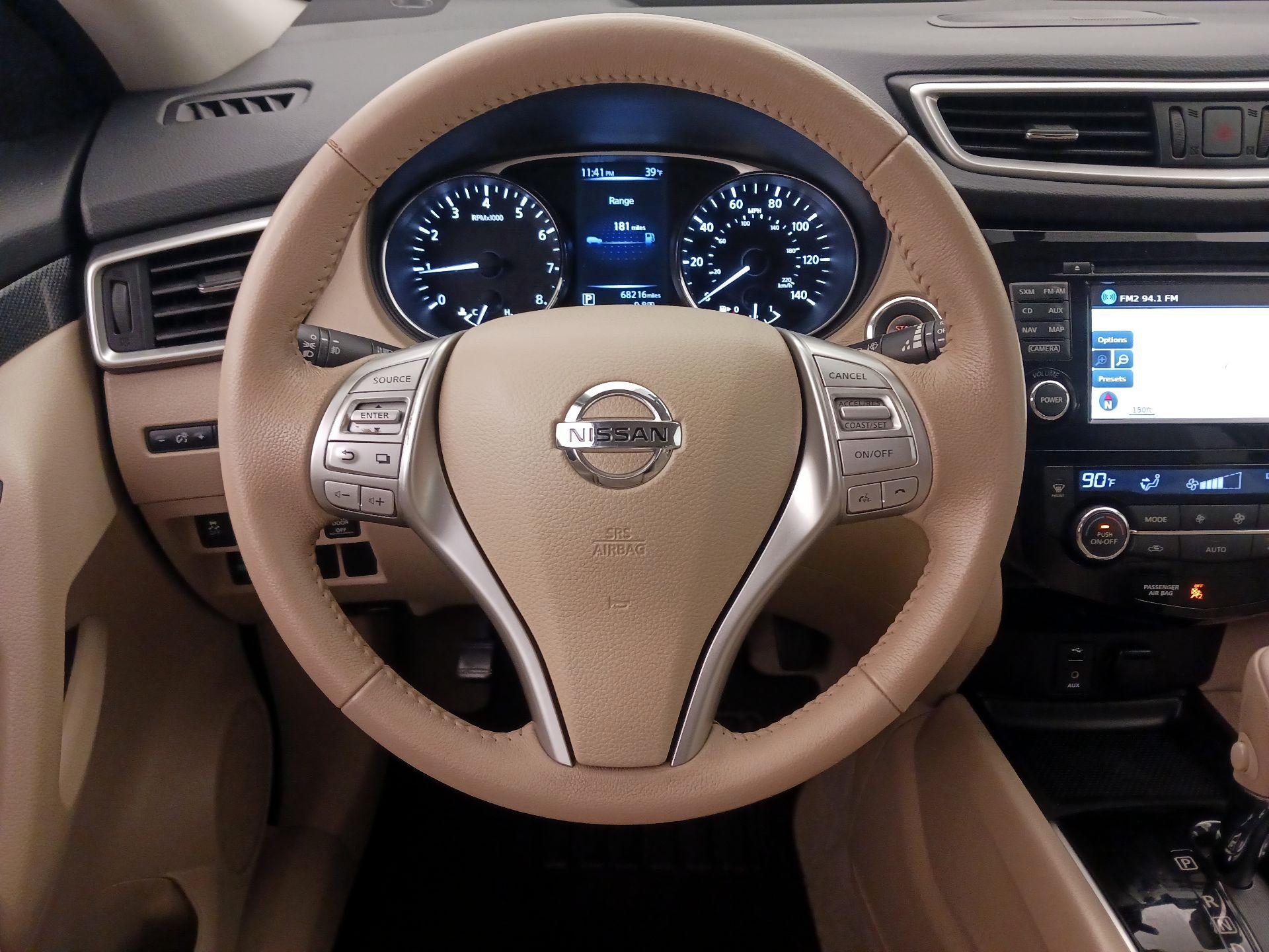 Thumbnail: 2015 Nissan Rogue - 10