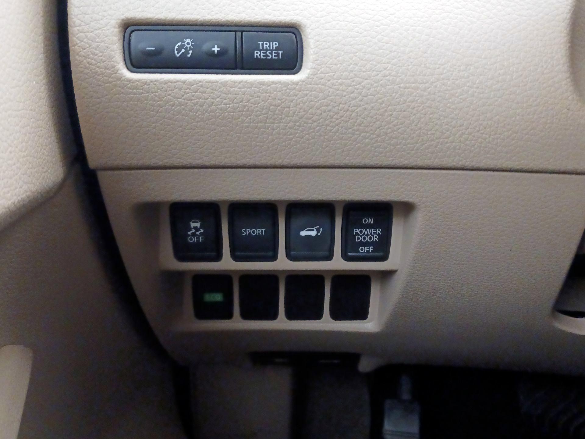 Thumbnail: 2015 Nissan Rogue - 13