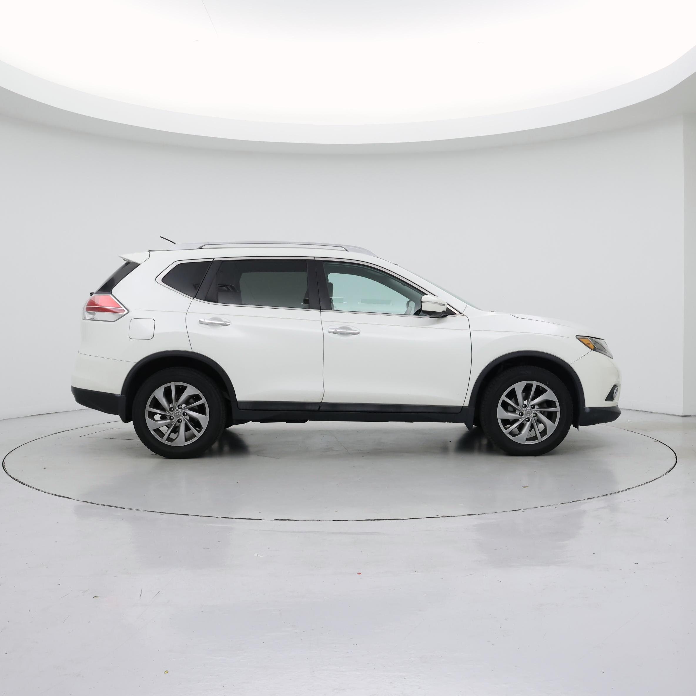 Thumbnail: 2015 Nissan Rogue - 7