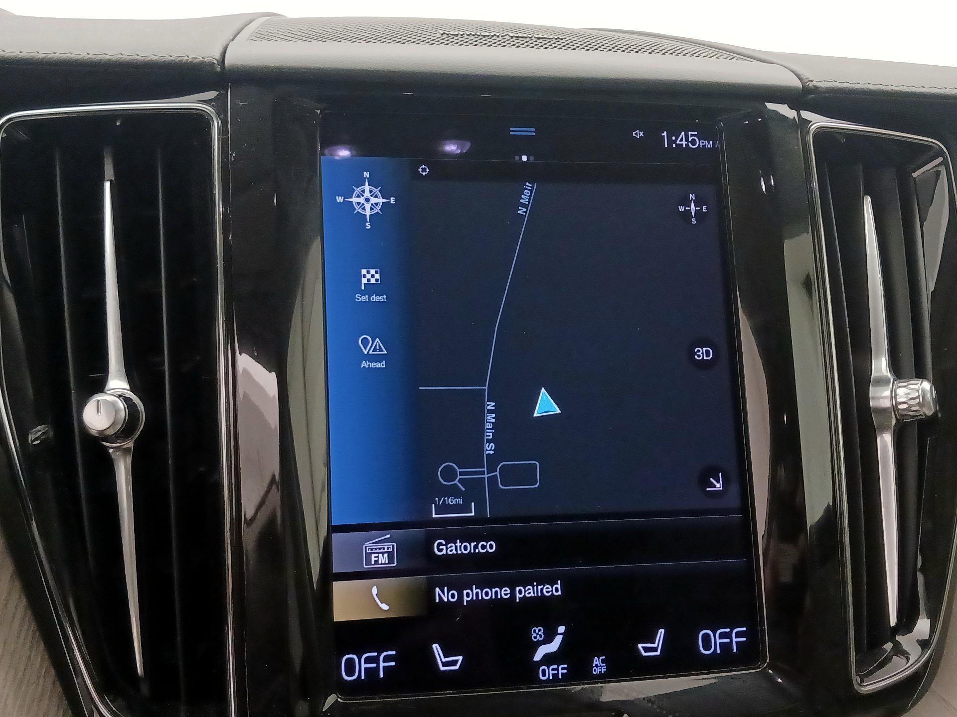 Thumbnail: 2021 Volvo XC60 - 12