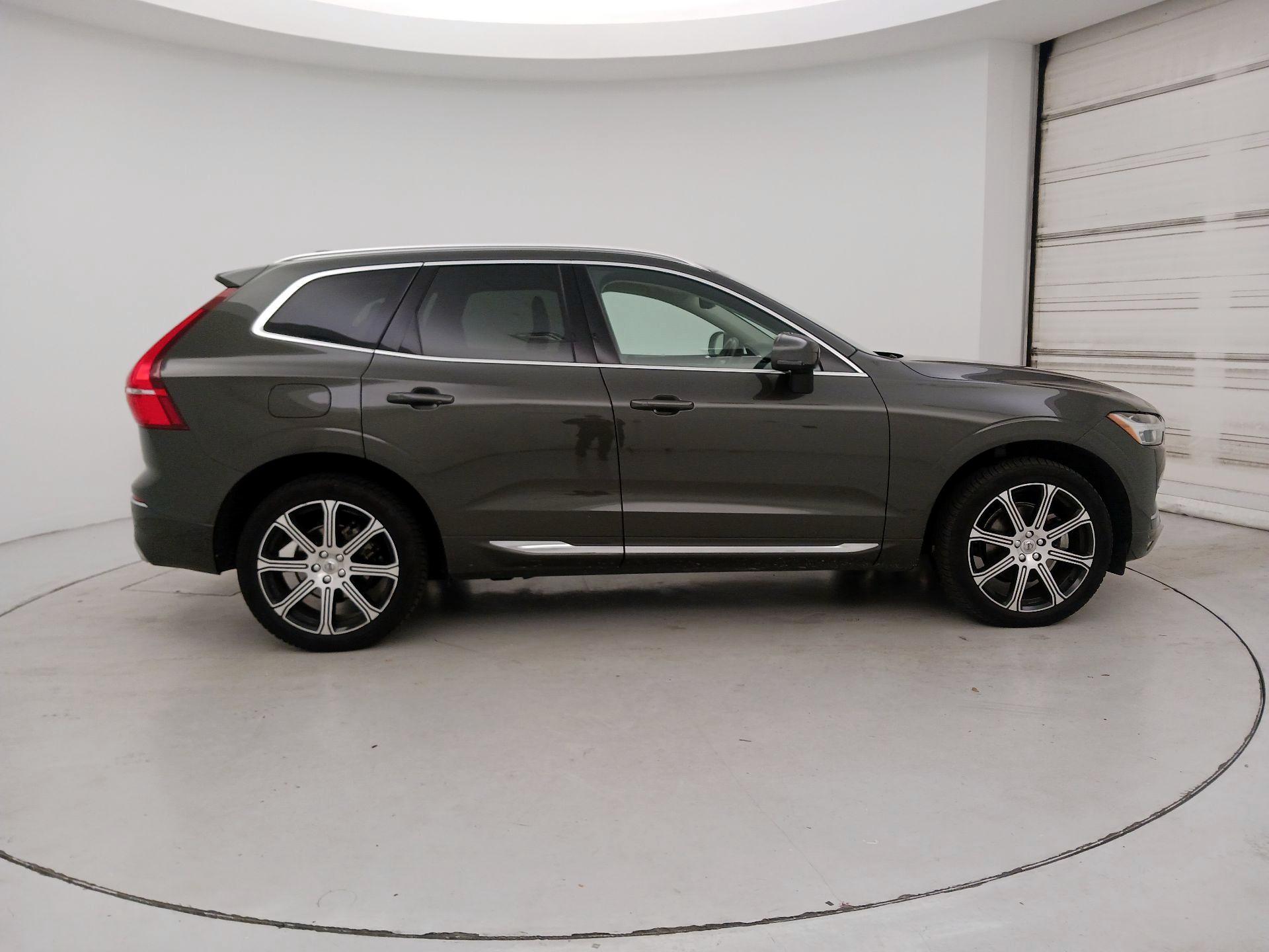 Thumbnail: 2021 Volvo XC60 - 4