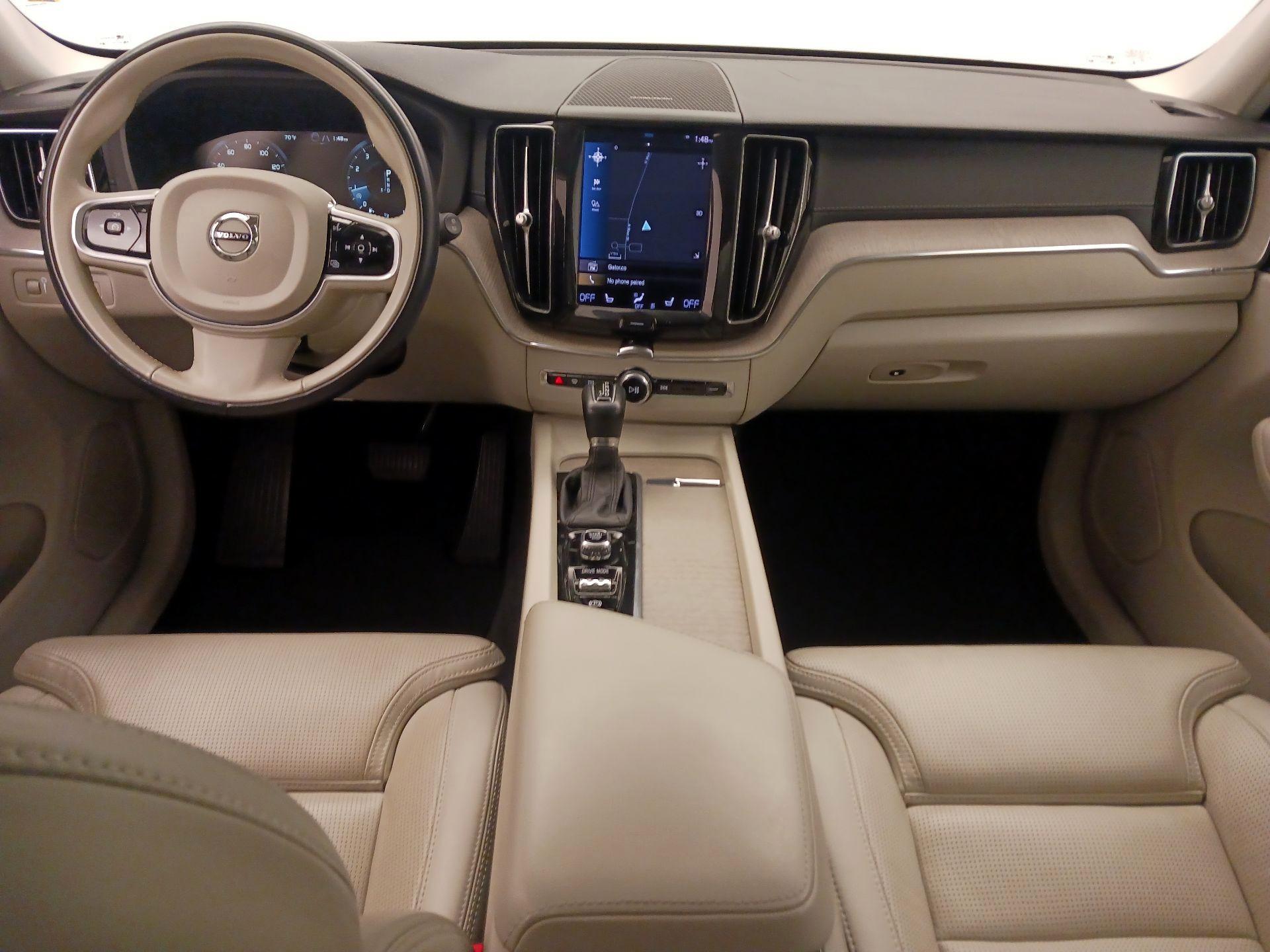 Thumbnail: 2021 Volvo XC60 - 8