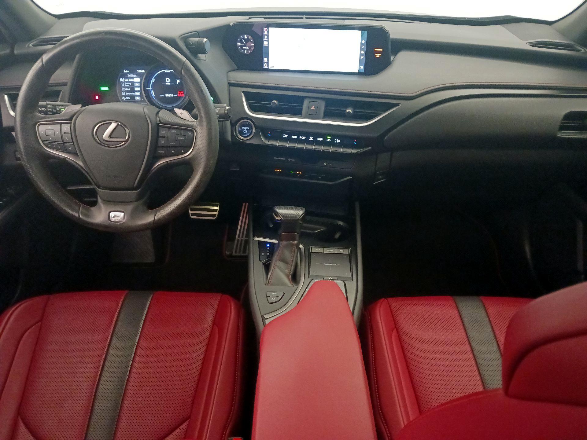 Thumbnail: 2019 Lexus UX - 9