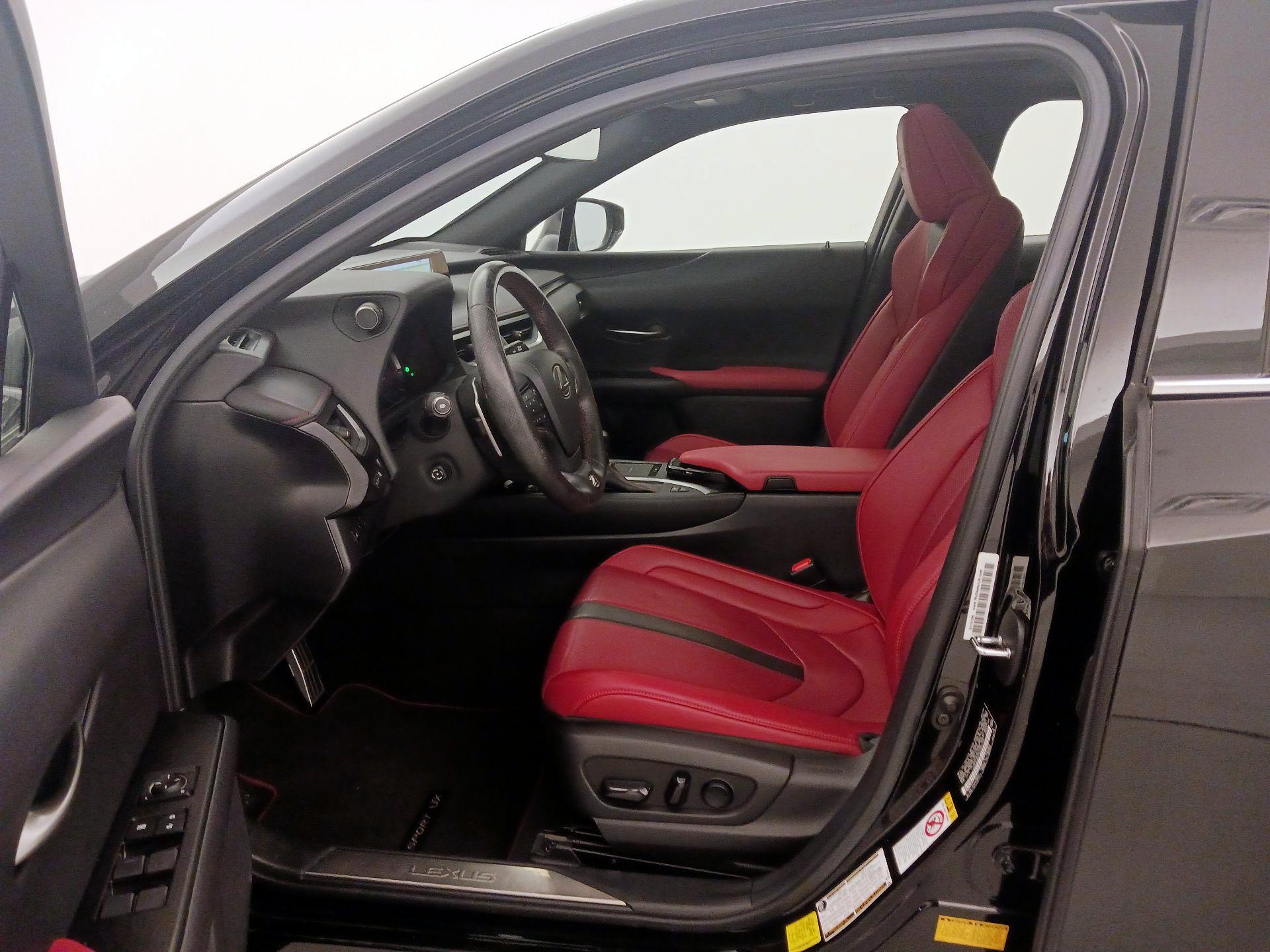 Thumbnail: 2019 Lexus UX - 11