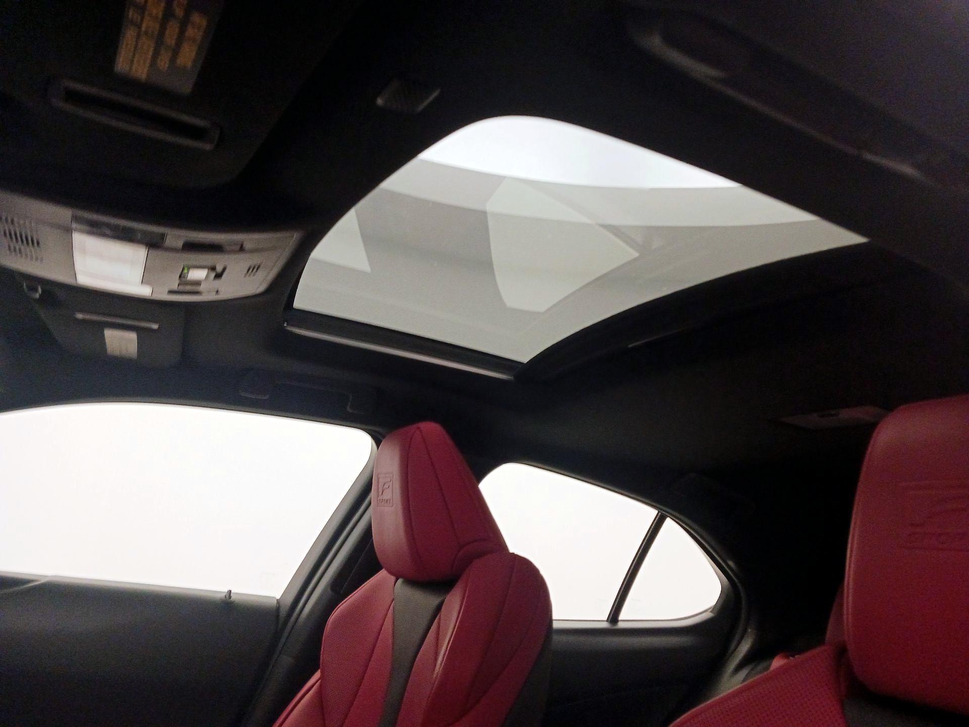 Thumbnail: 2019 Lexus UX - 20