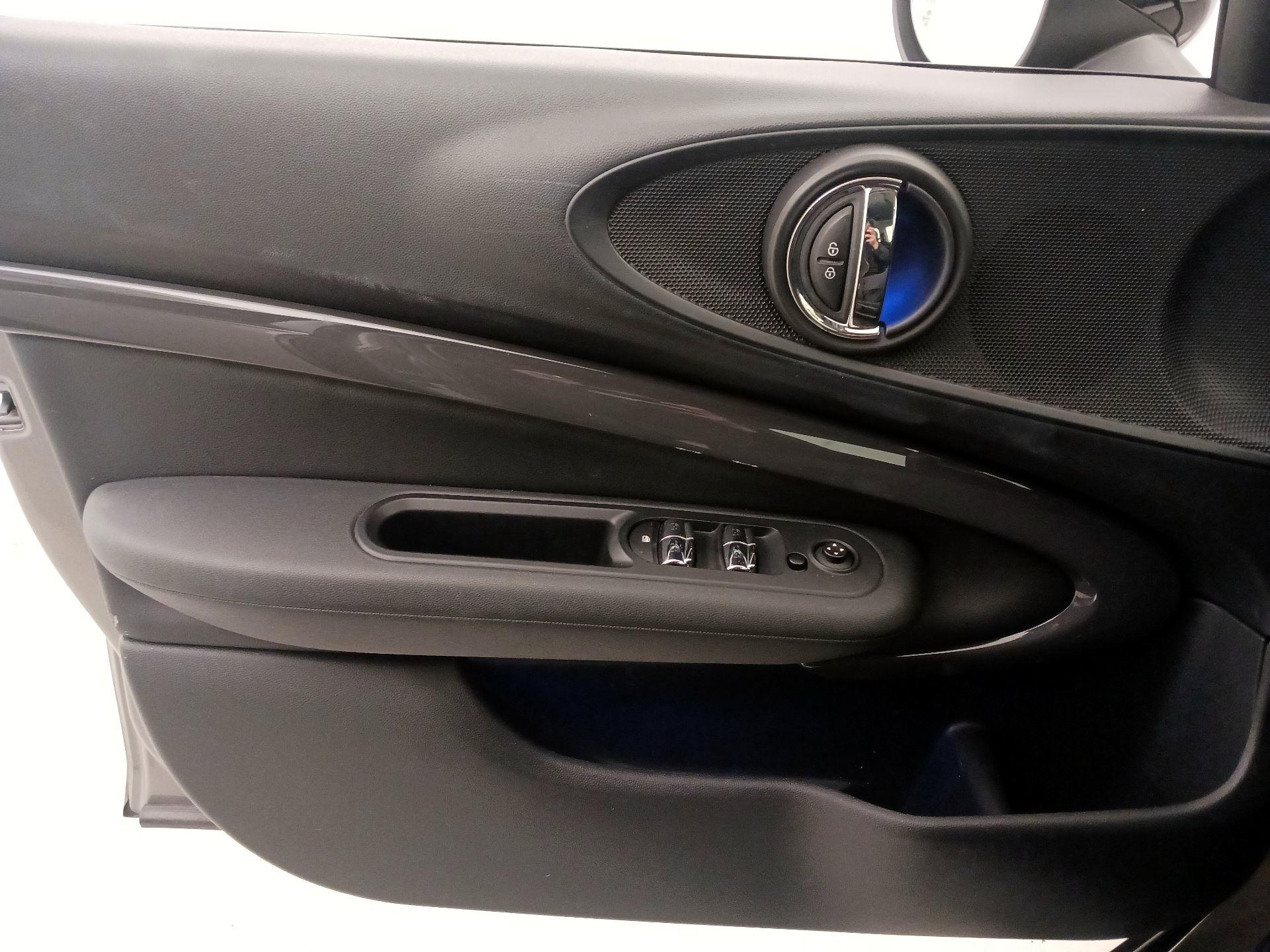 Thumbnail: 2019 MINI Cooper Clubman - 12