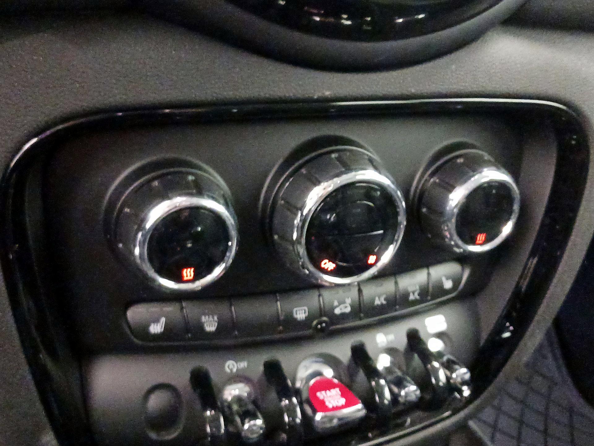 Thumbnail: 2019 MINI Cooper Clubman - 16