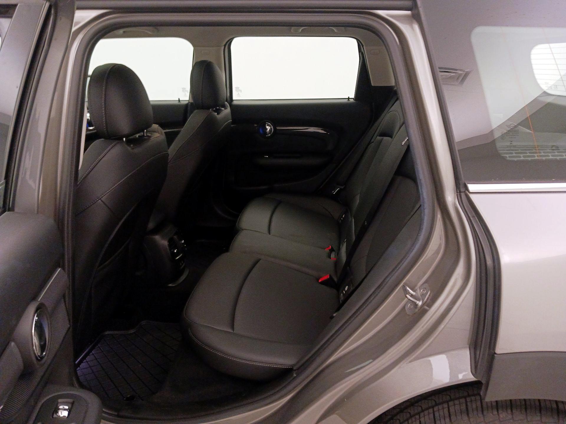 Thumbnail: 2019 MINI Cooper Clubman - 20