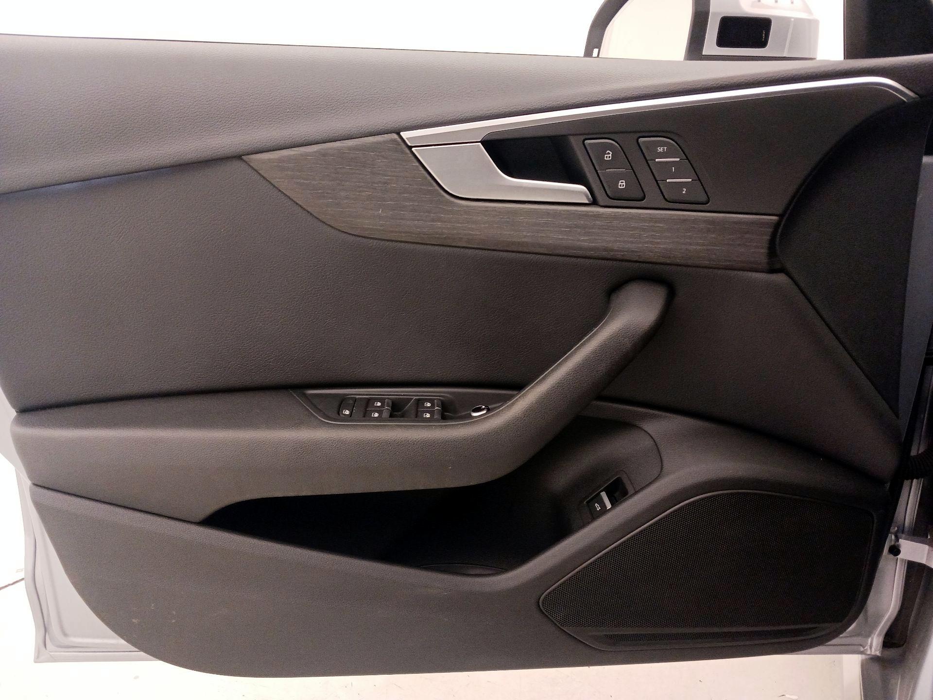 Thumbnail: 2019 Audi A4 - 12