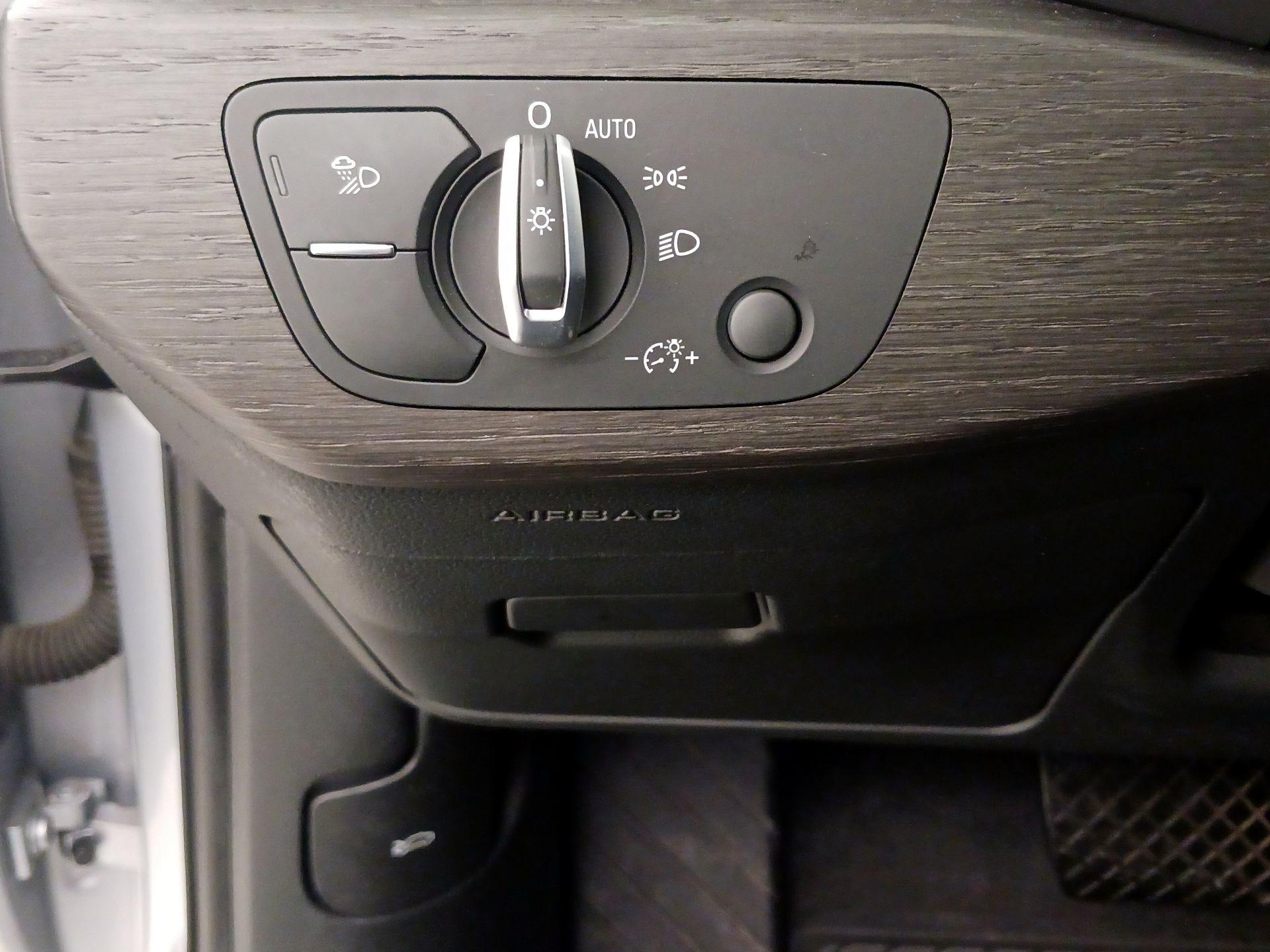 Thumbnail: 2019 Audi A4 - 13