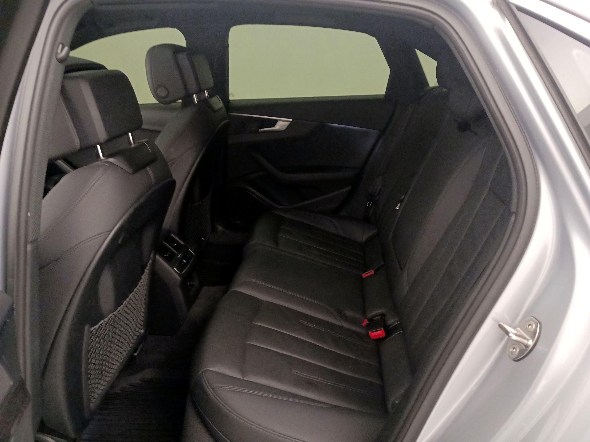 Thumbnail: 2019 Audi A4 - 20