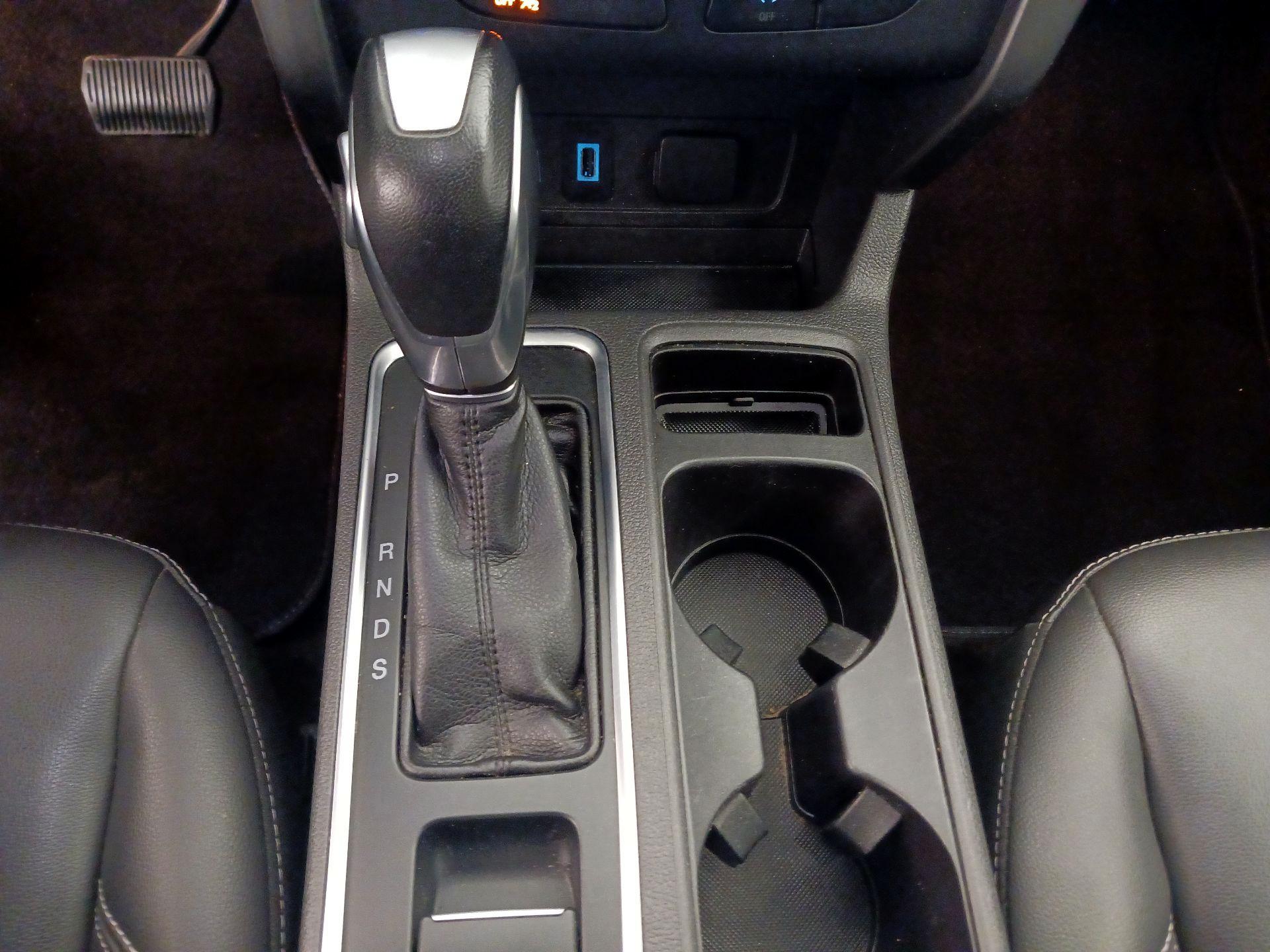 Thumbnail: 2019 Ford Escape - 17