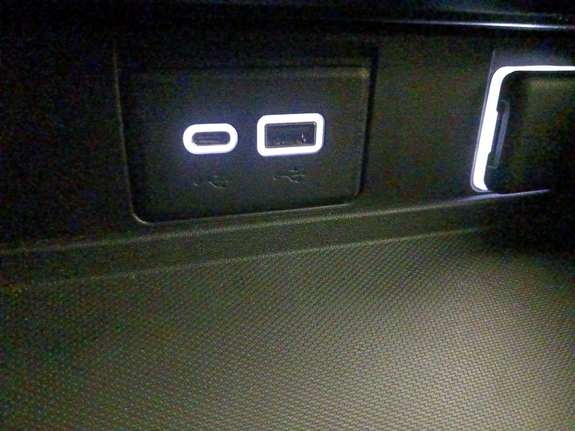 Thumbnail: 2023 Chevrolet Tahoe - 18