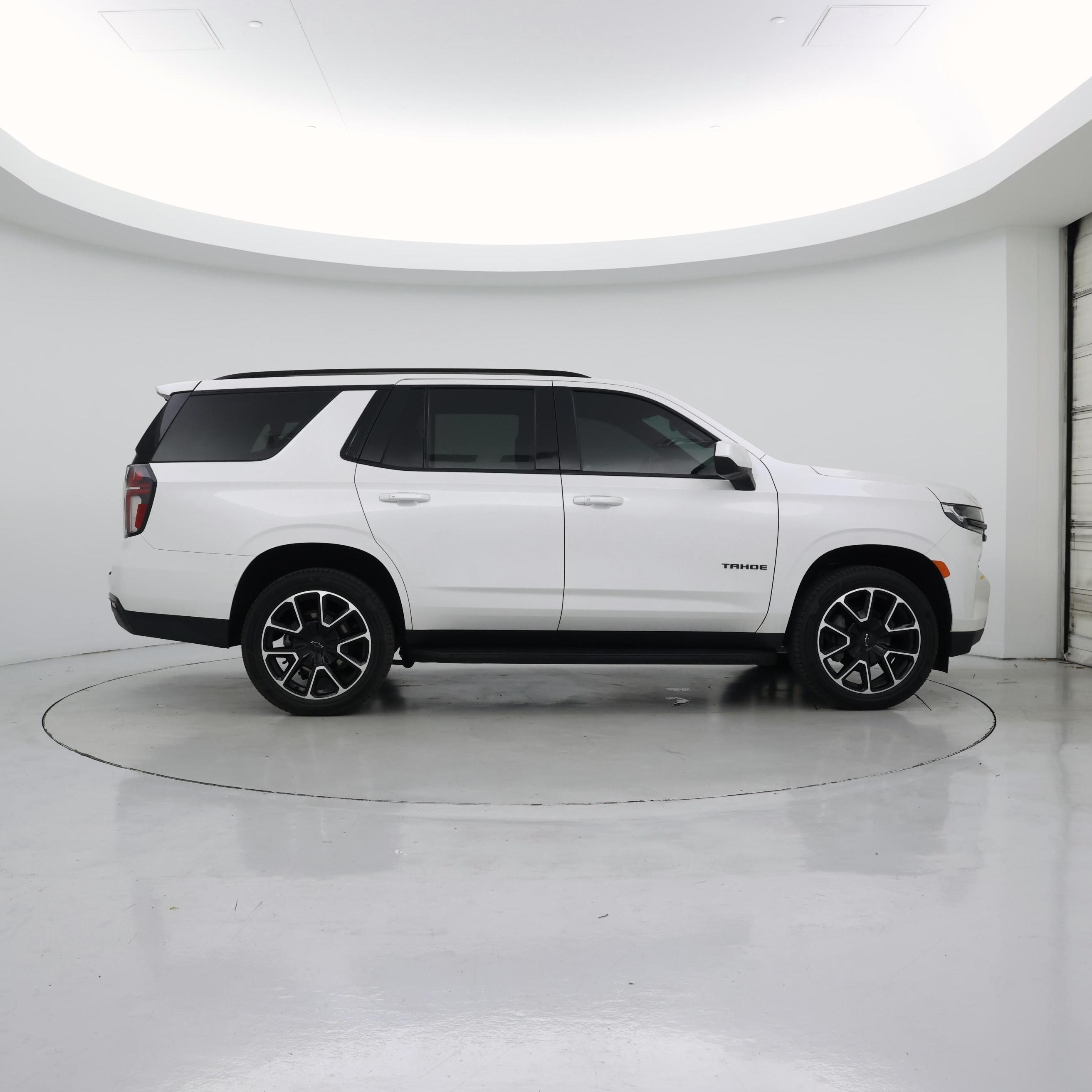 Thumbnail: 2023 Chevrolet Tahoe - 7