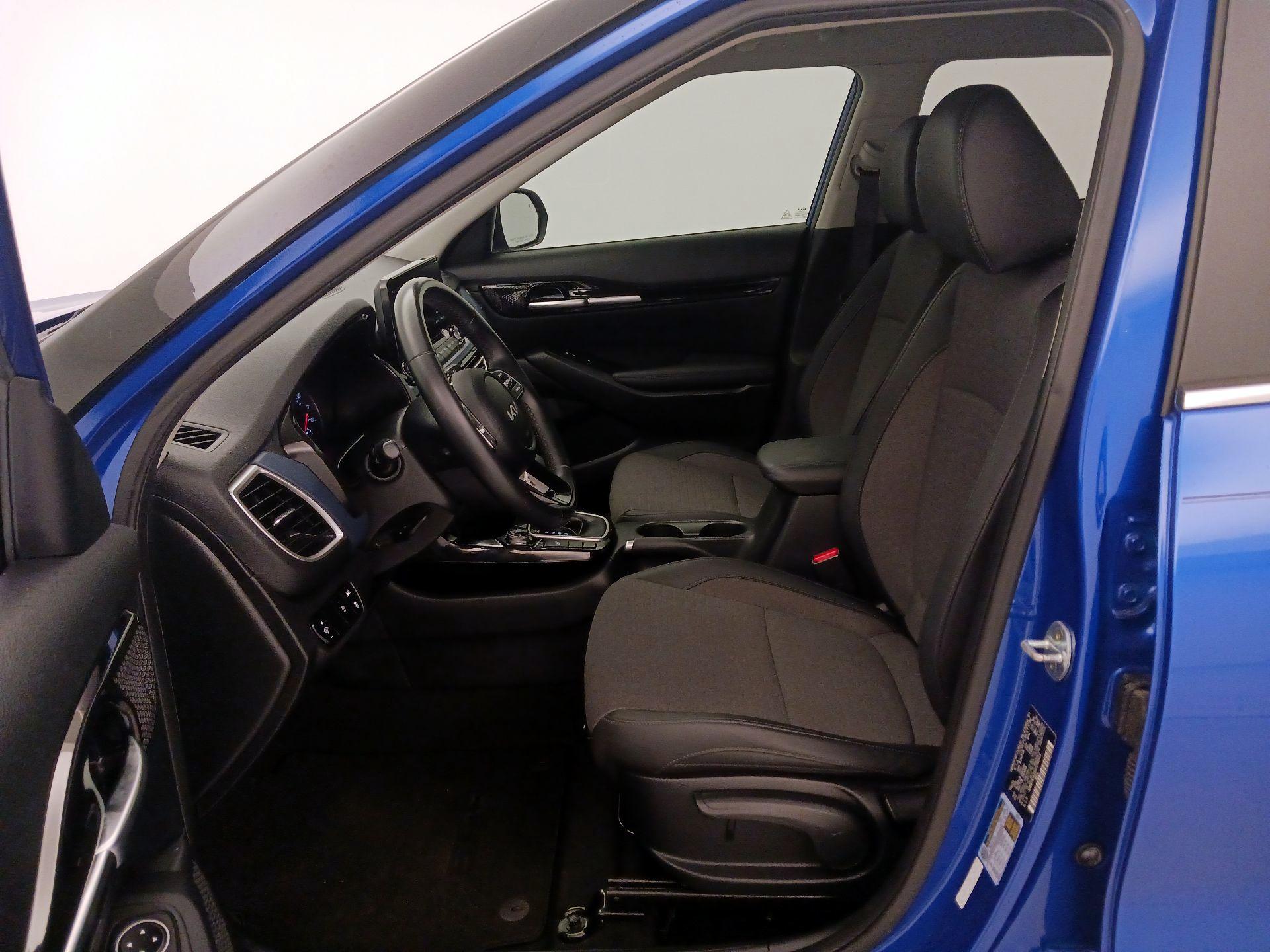 Thumbnail: 2022 Kia Seltos - 11