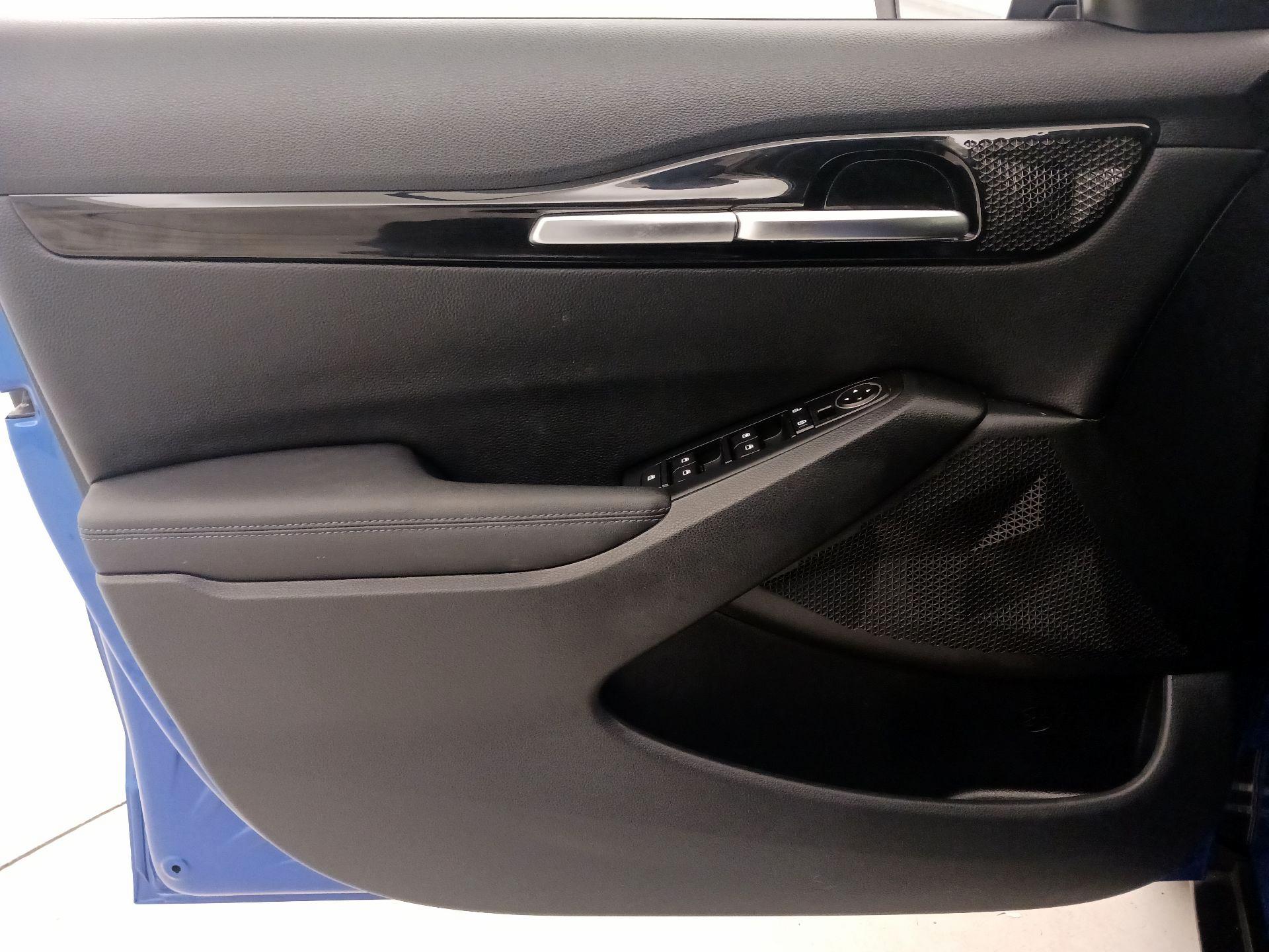 Thumbnail: 2022 Kia Seltos - 12