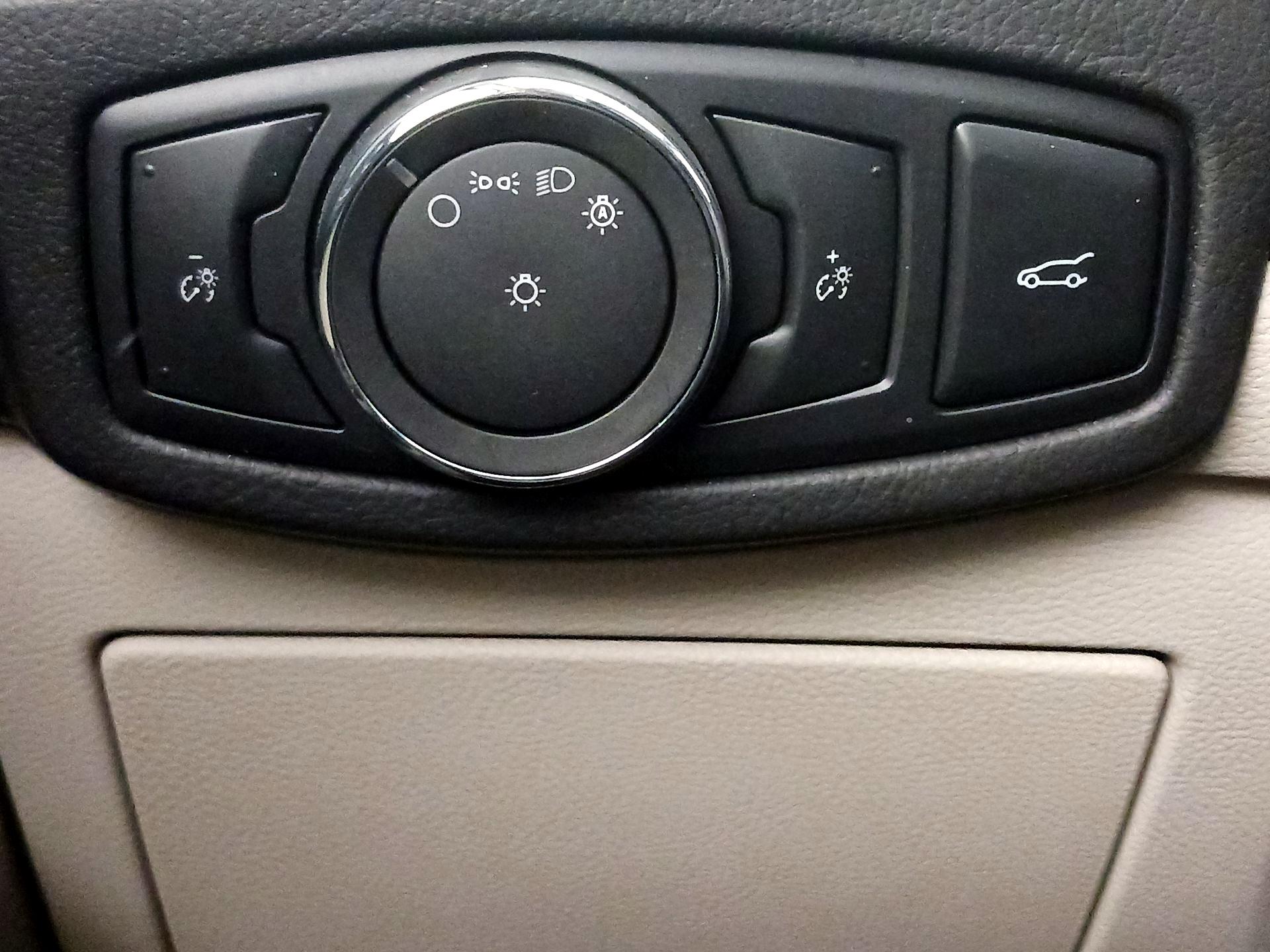 Thumbnail: 2018 Ford Edge - 13