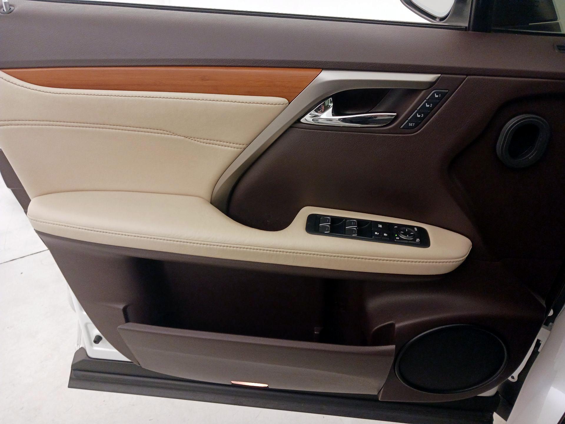 Thumbnail: 2017 Lexus RX - 12