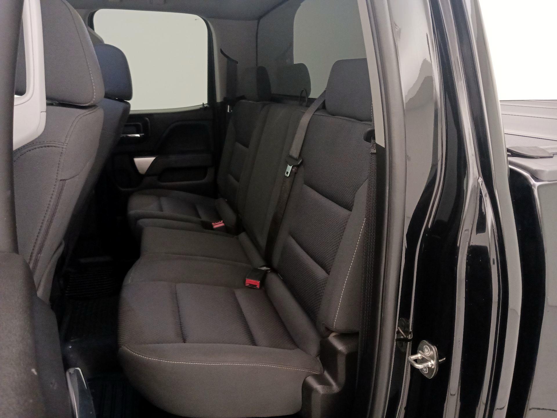 Thumbnail: 2019 Chevrolet Silverado 1500 - 18