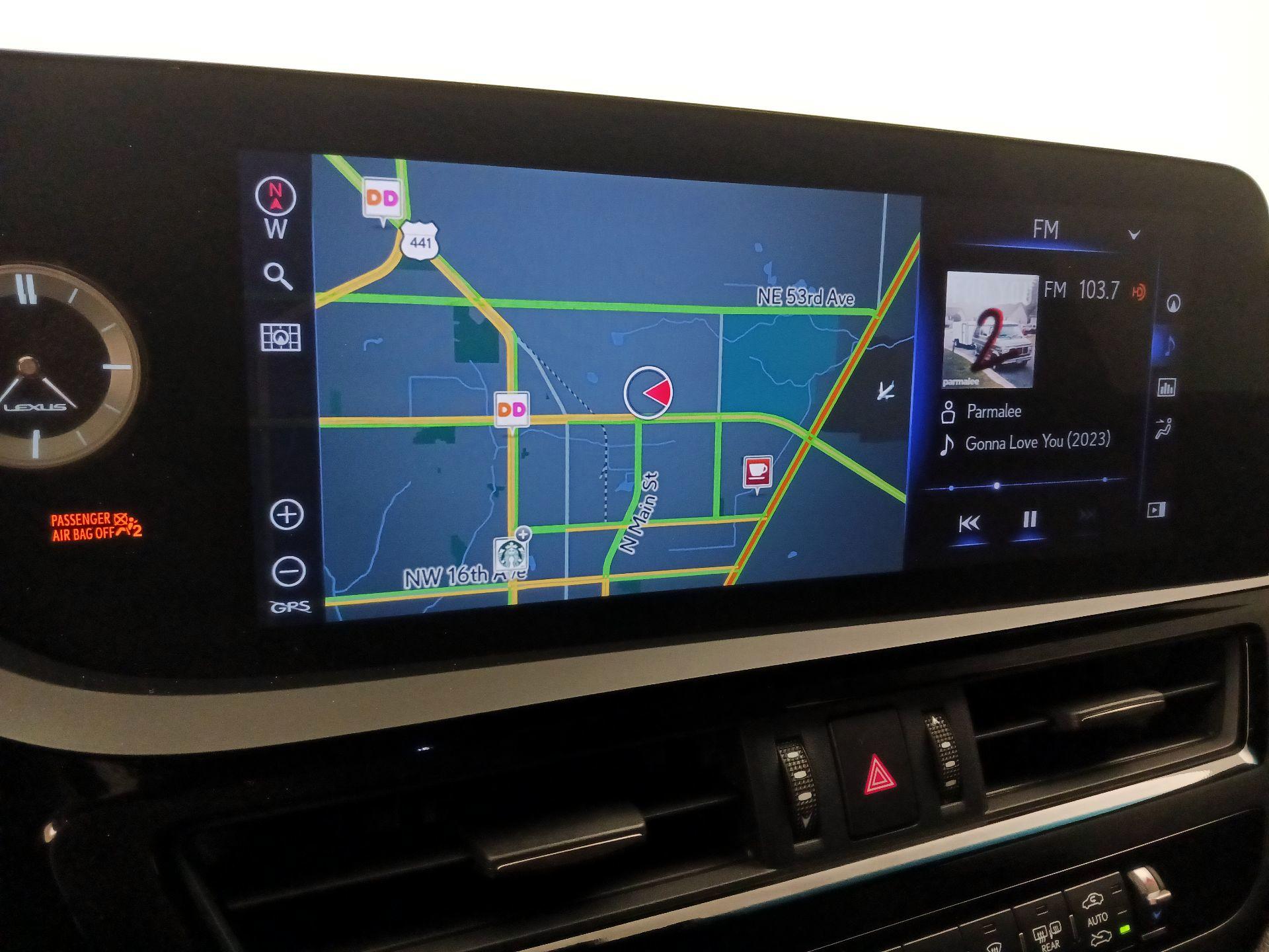 Thumbnail: 2022 Lexus ES - 14