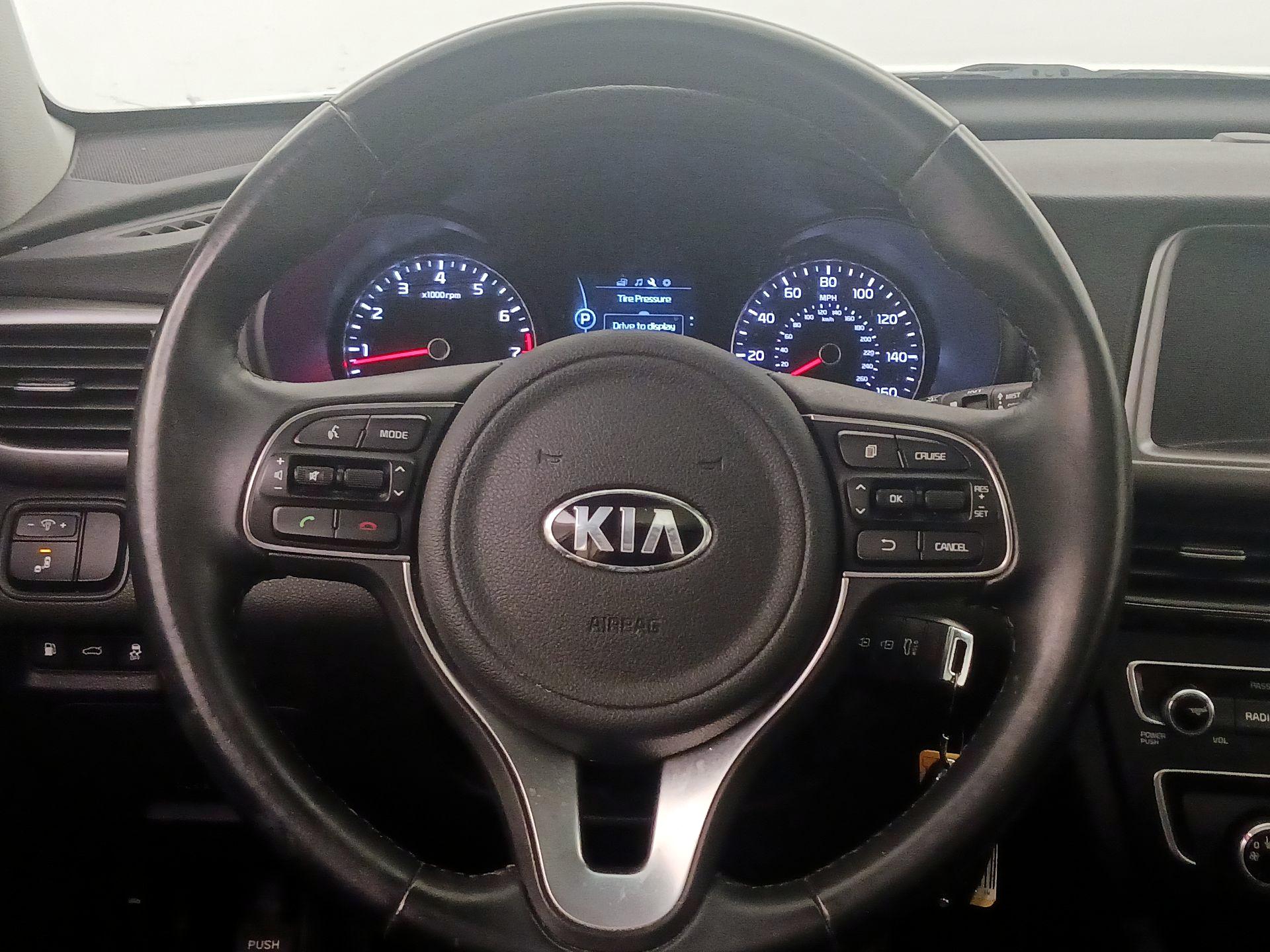 Thumbnail: 2018 Kia Optima - 10