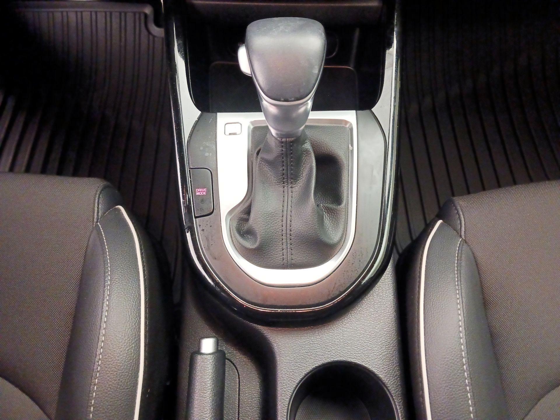 Thumbnail: 2020 Kia Forte - 17