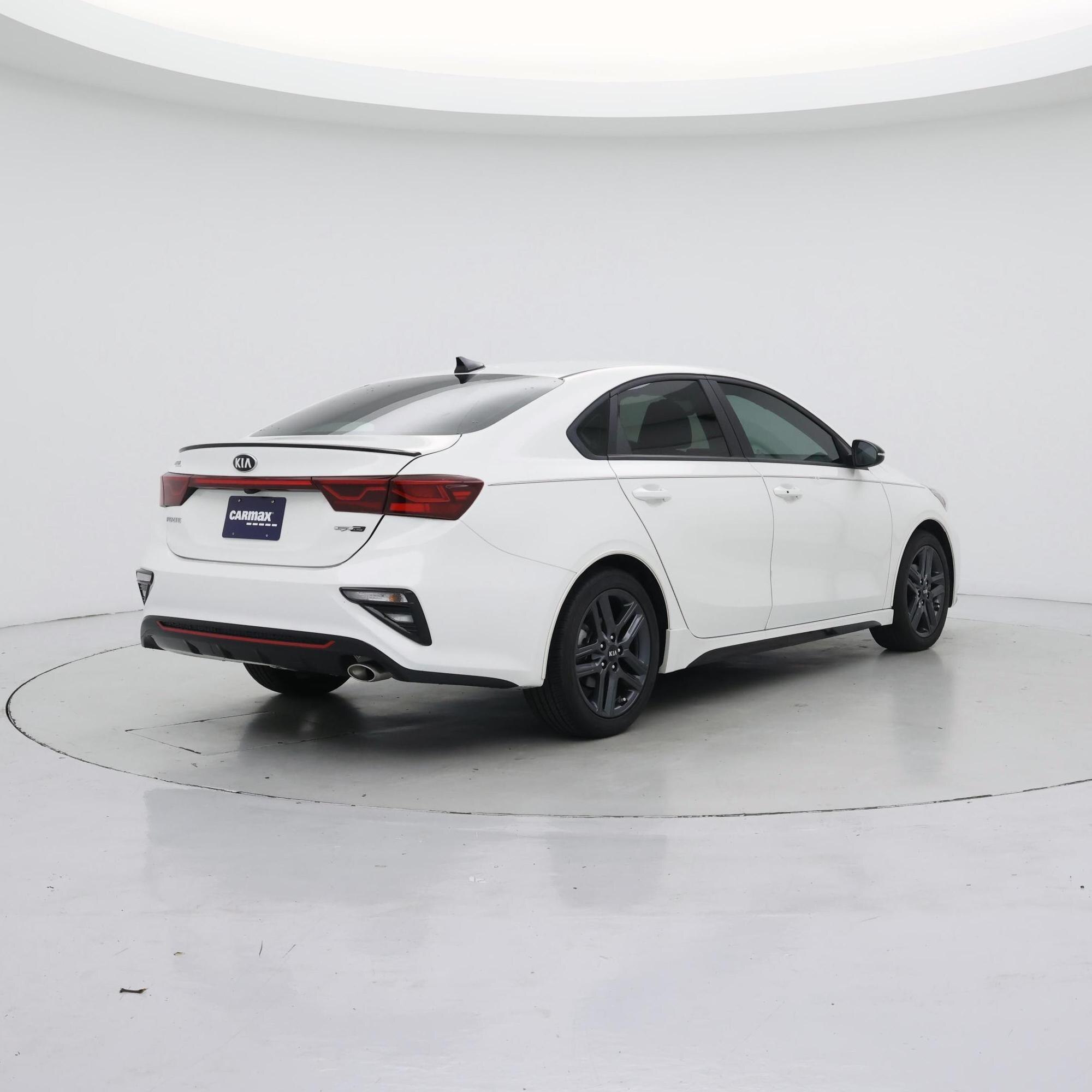 Thumbnail: 2020 Kia Forte - 8