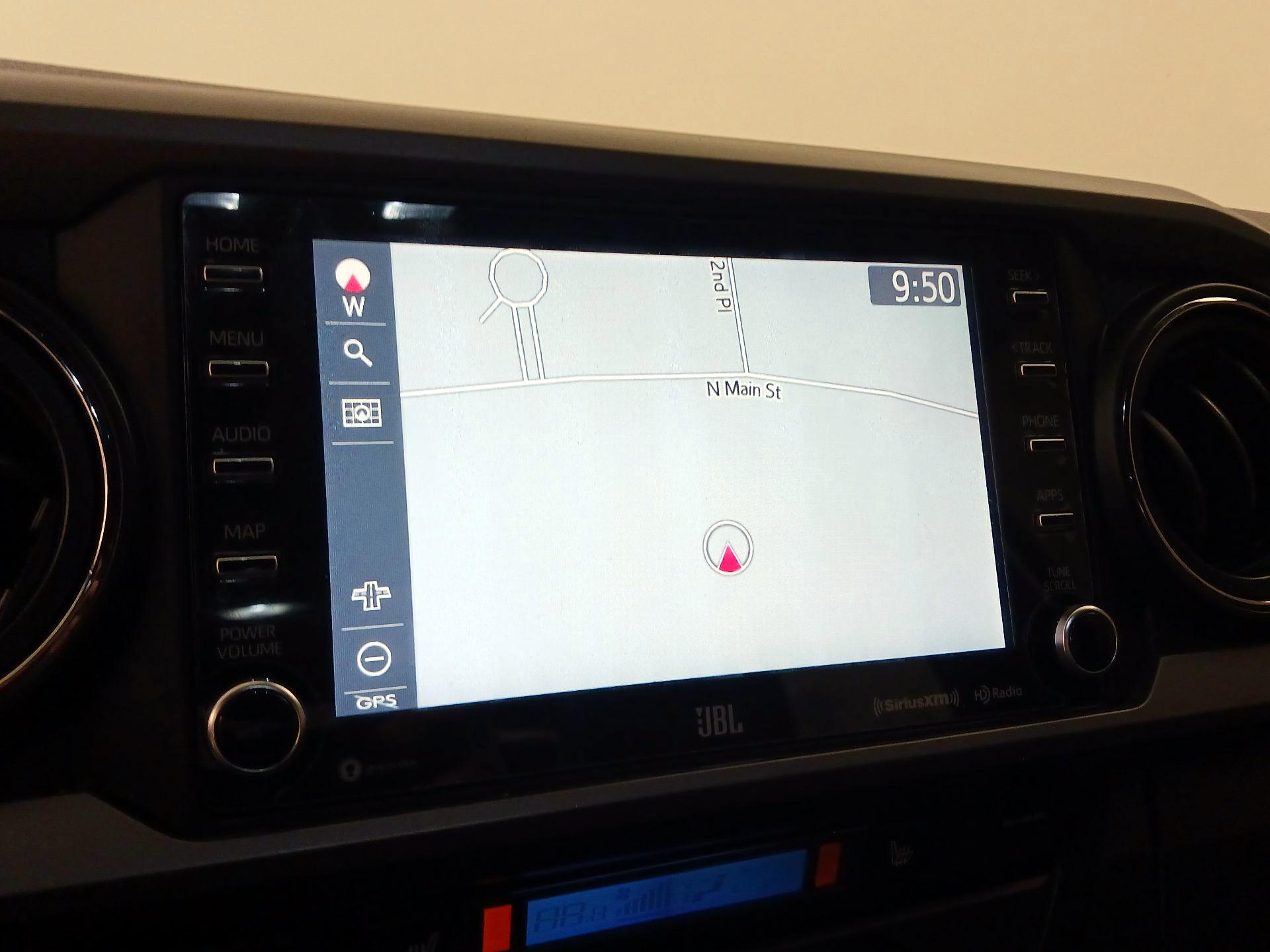 Thumbnail: 2021 Toyota Tacoma - 14