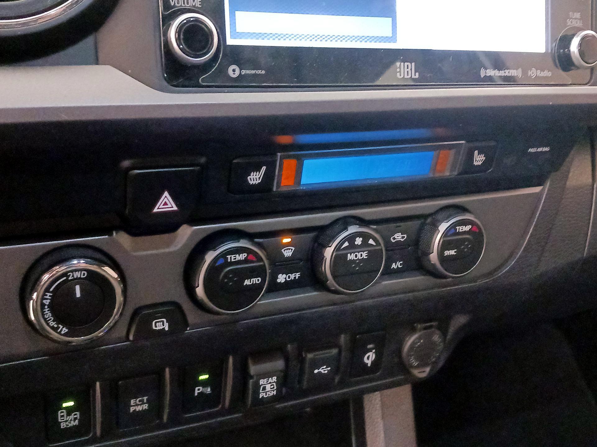 Thumbnail: 2021 Toyota Tacoma - 17