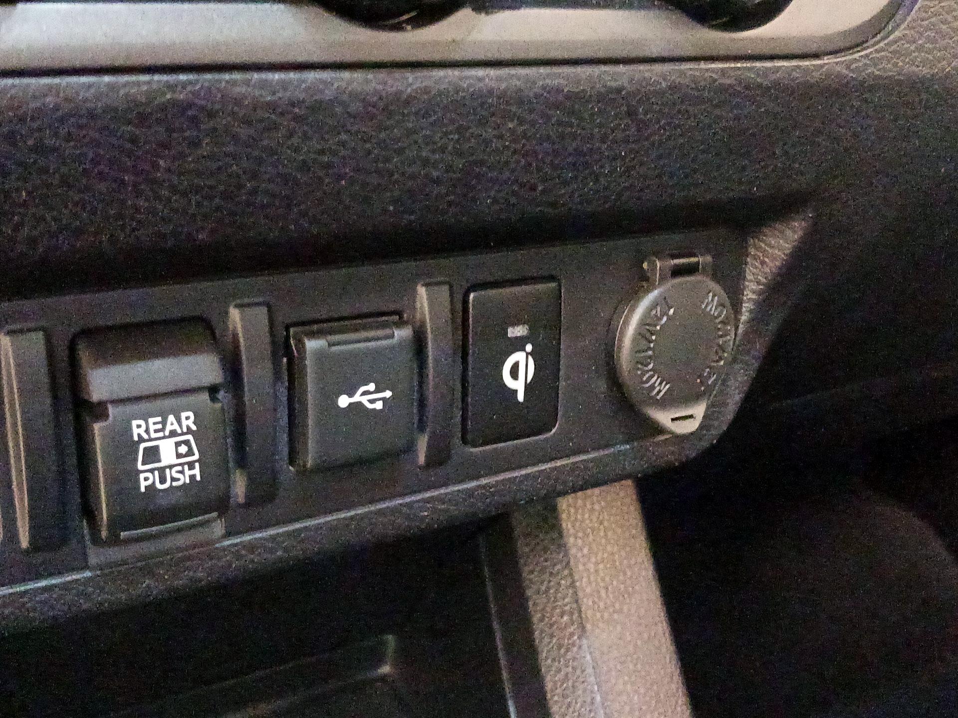 Thumbnail: 2021 Toyota Tacoma - 19