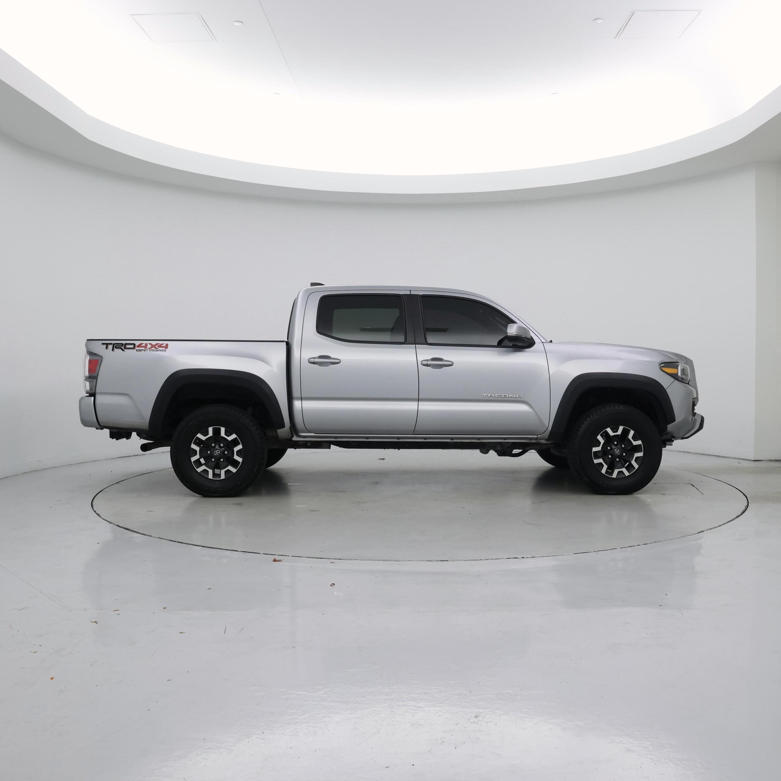 Thumbnail: 2021 Toyota Tacoma - 7