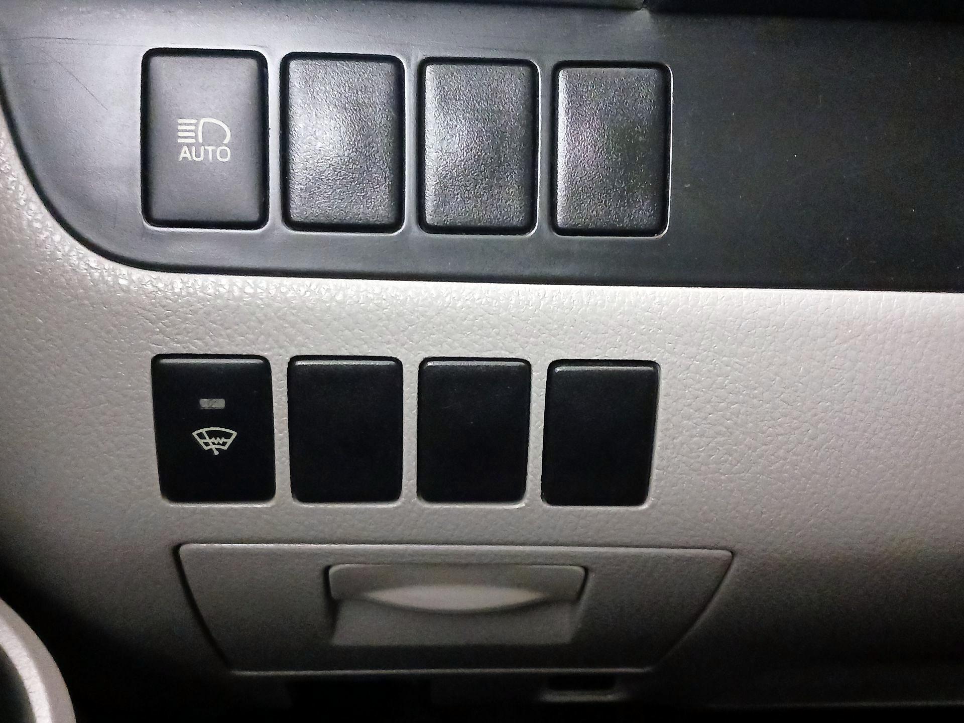 Thumbnail: 2017 Toyota Highlander - 13