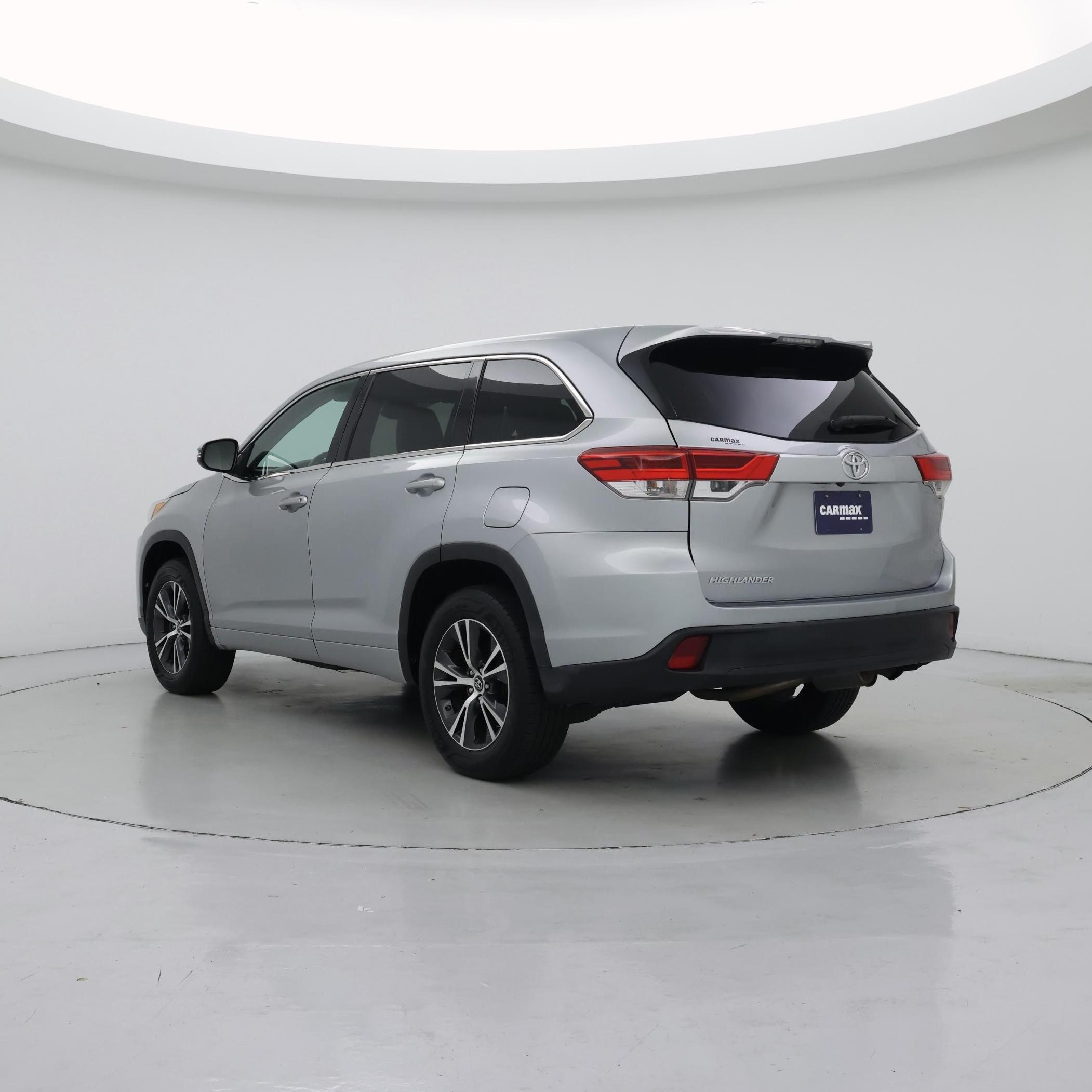 Thumbnail: 2017 Toyota Highlander - 2