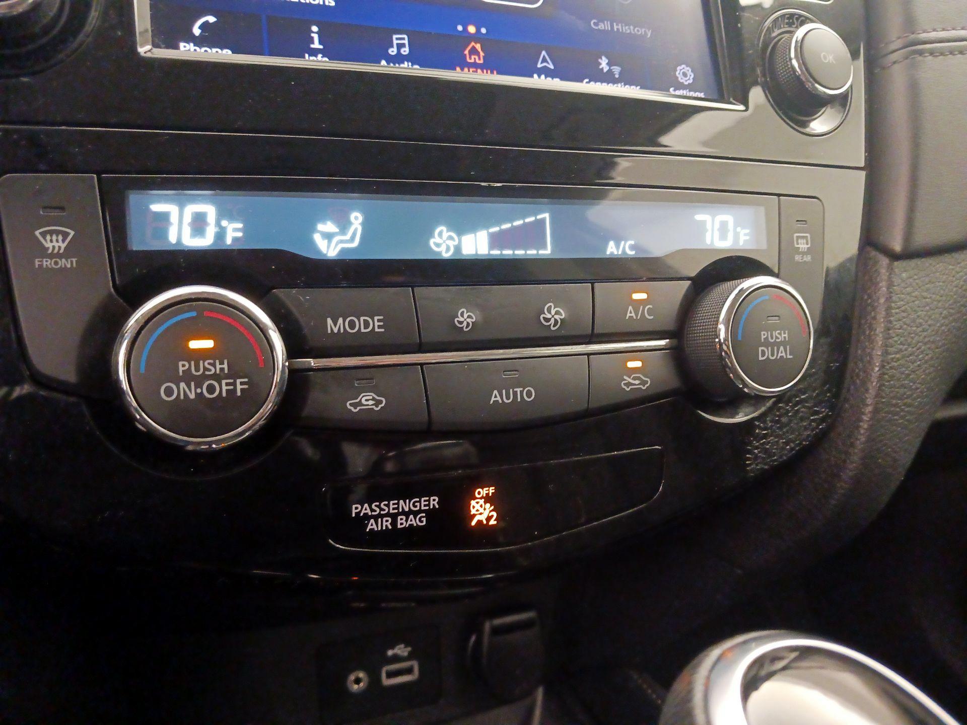 Thumbnail: 2020 Nissan Rogue - 17