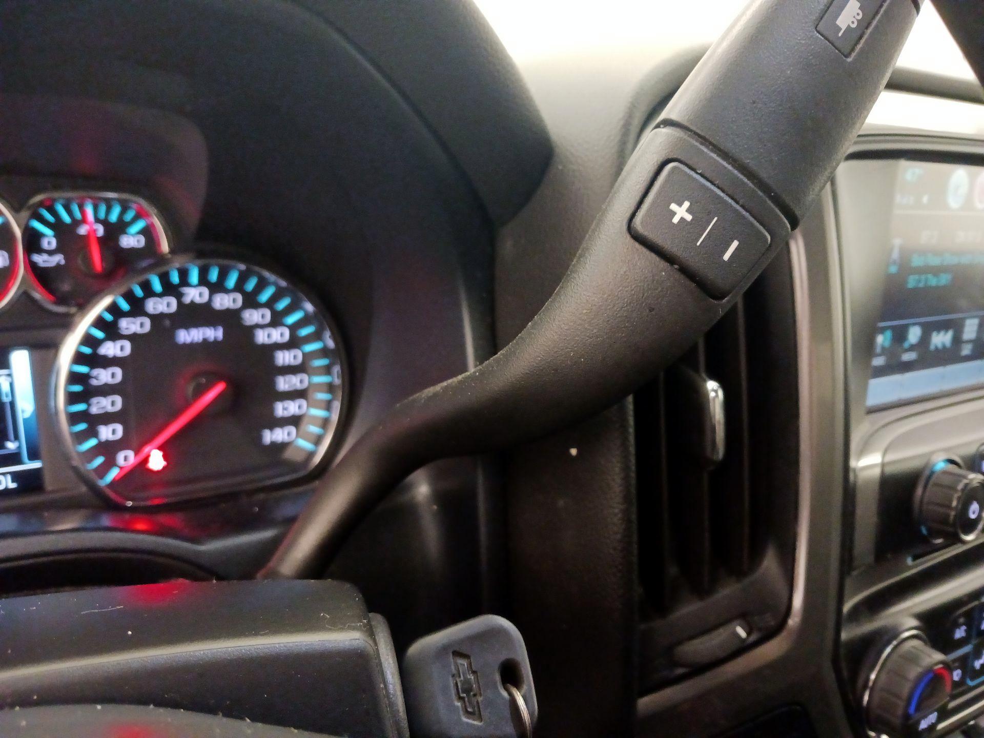 Thumbnail: 2018 Chevrolet Silverado 1500 - 18